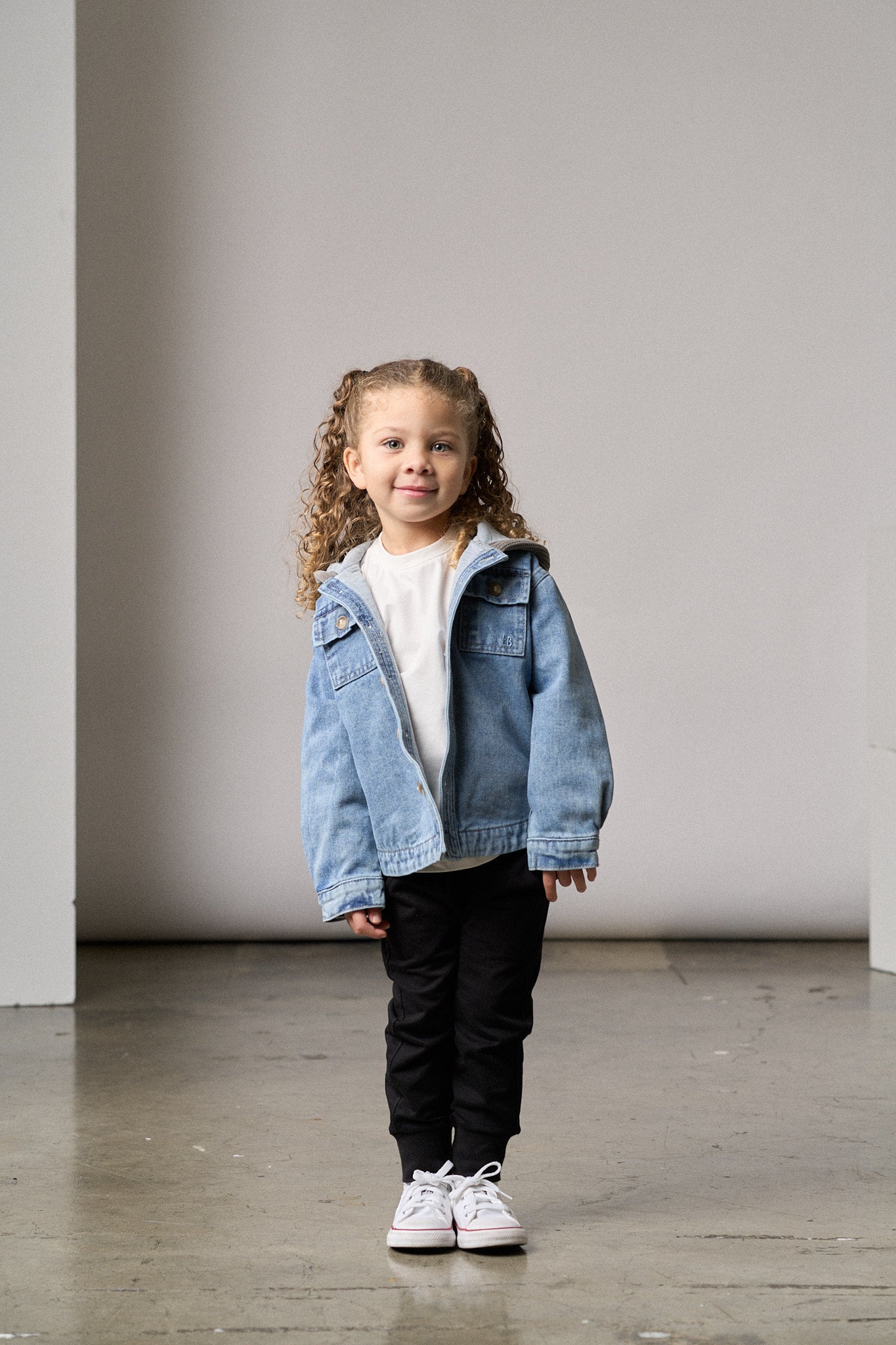Stylish Light Wash Hooded Denim Shacket Jacket for Men & Women | Casual Outerwear for Fall & Spring | Perfect for Streetwear, Layering, and Everyday Fashion