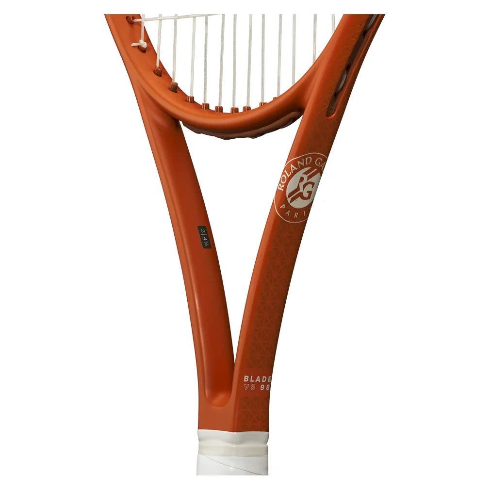 Wilson Blade 98 V9.0 Tennis Racket 16x19 String Pattern (2025 Model) - Perfect for Competitive Play & Advanced Players