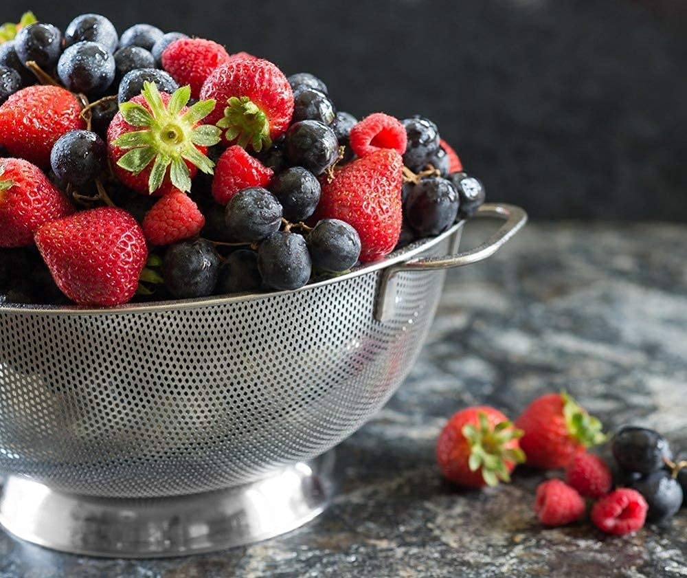 Premium Stainless Steel Black Olive Wire Mesh Colander Basket - Heavy Duty Strainer with Strong Handles for Fruits, Vegetables, Rice - Ideal for Kitchen, Restaurant, Camping & Food Prep (16 Inch)