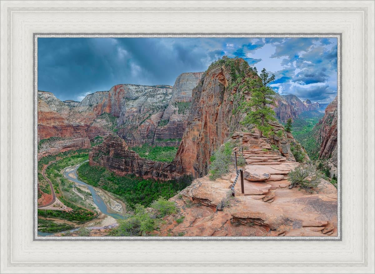 Angel's Landing Panoramic View Hiking Backpack - Lightweight & Durable for Outdoor Adventures, Camping, and Travel