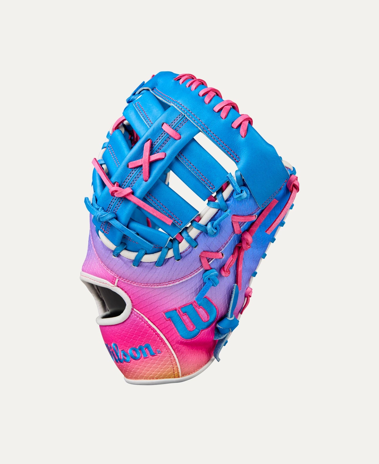 Wilson A2000 2025 Love the Moment™ 1612SS 12