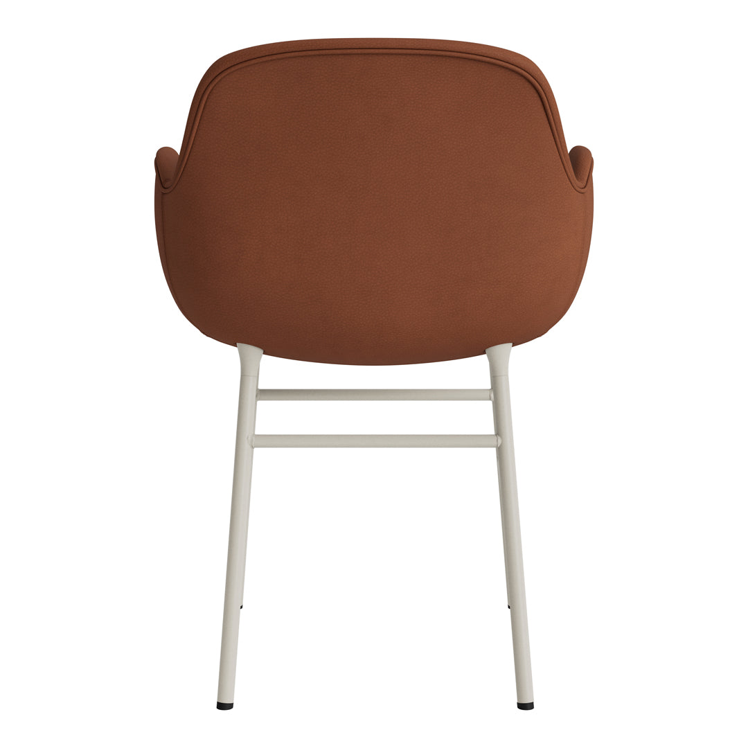 Modern Form Armchair with Sturdy Metal Legs & Soft Upholstery - Perfect for Living Room, Office, or Reading Nook