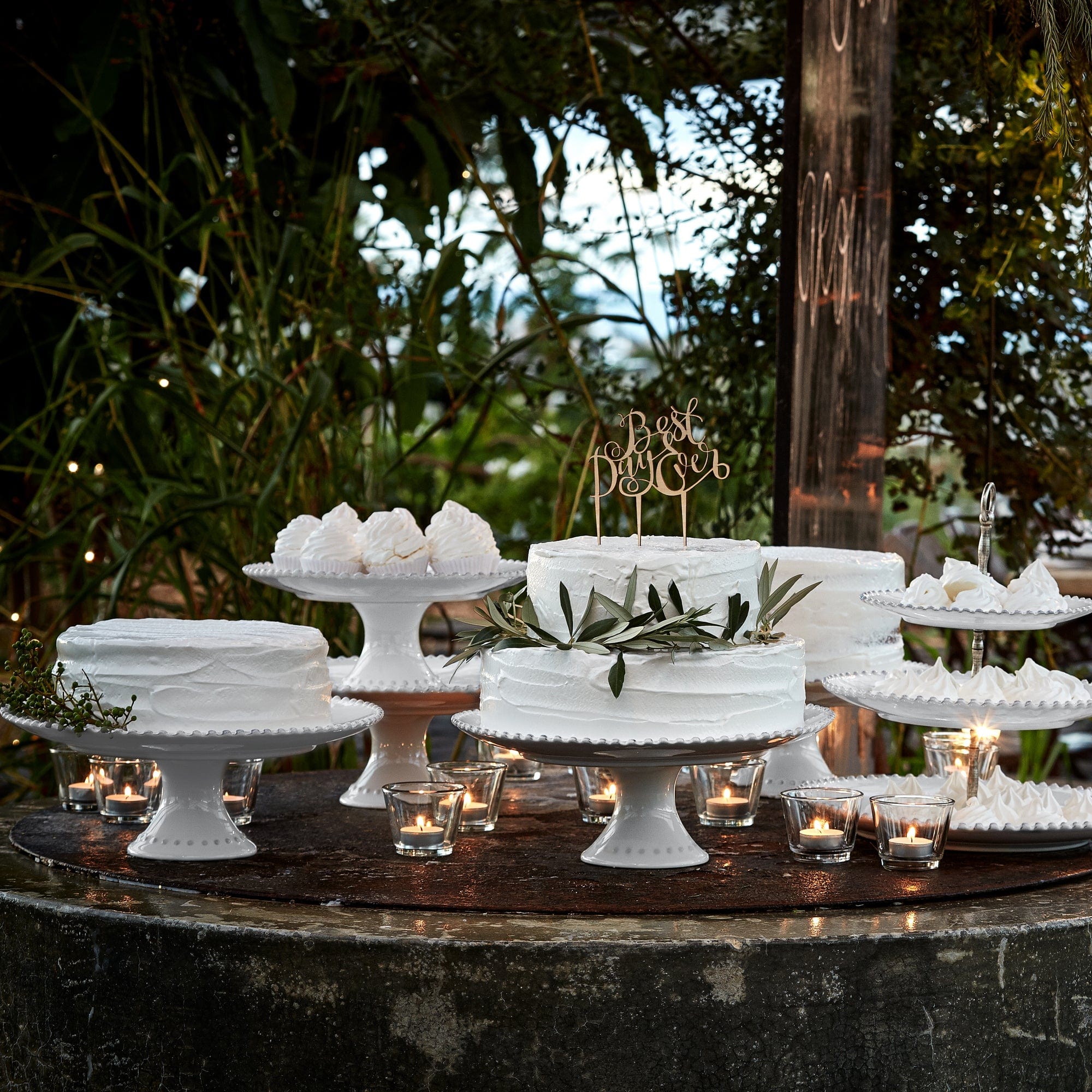 Casafina Pearl 13-Inch Footed Ceramic Cake Stand - Elegant Dessert Display for Weddings, Birthdays & Tea Parties