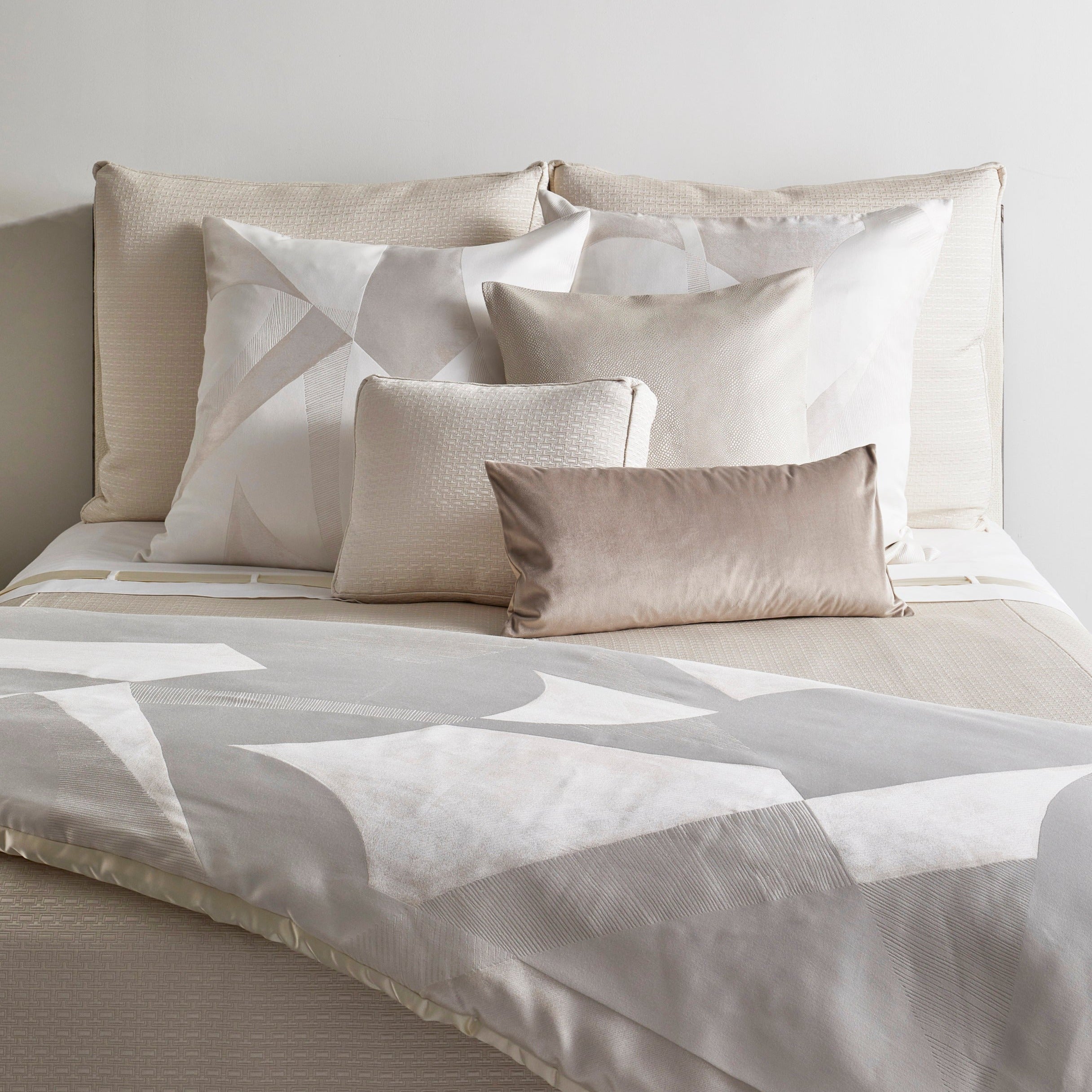 Clio Duvet Cover Set - Soft & Breathable Bedding for All Seasons | Perfect for Master Bedroom, Guest Room & Airbnb Stays