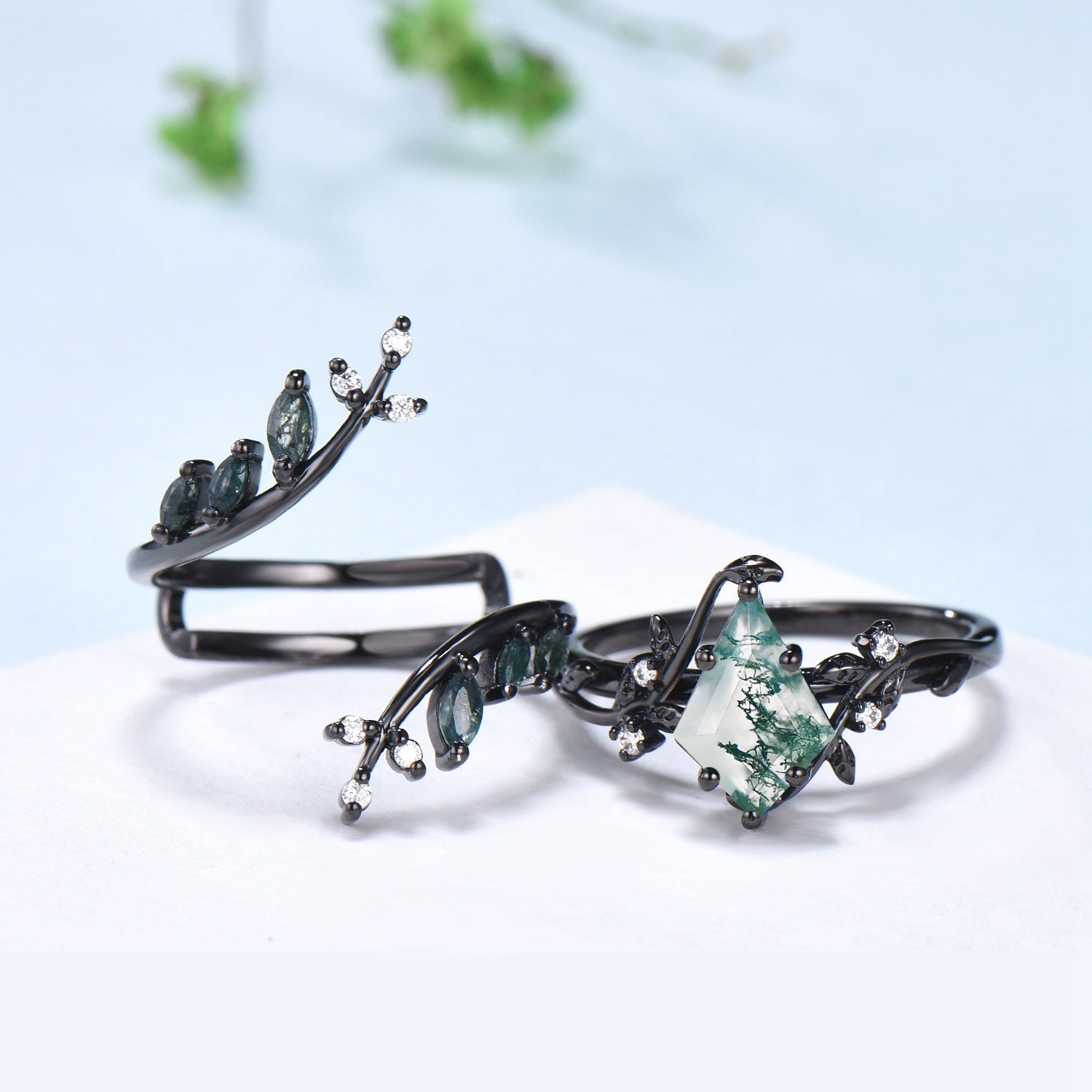 Nature Inspired Moss Agate Ring Set - Black Gold Leaf Branch Marquise Cut Green Agate Engagement & Wedding Ring Set for Brides, Nature Lovers | Perfect for Outdoor Weddings, Boho Chic Style, and Unique Gift Giving