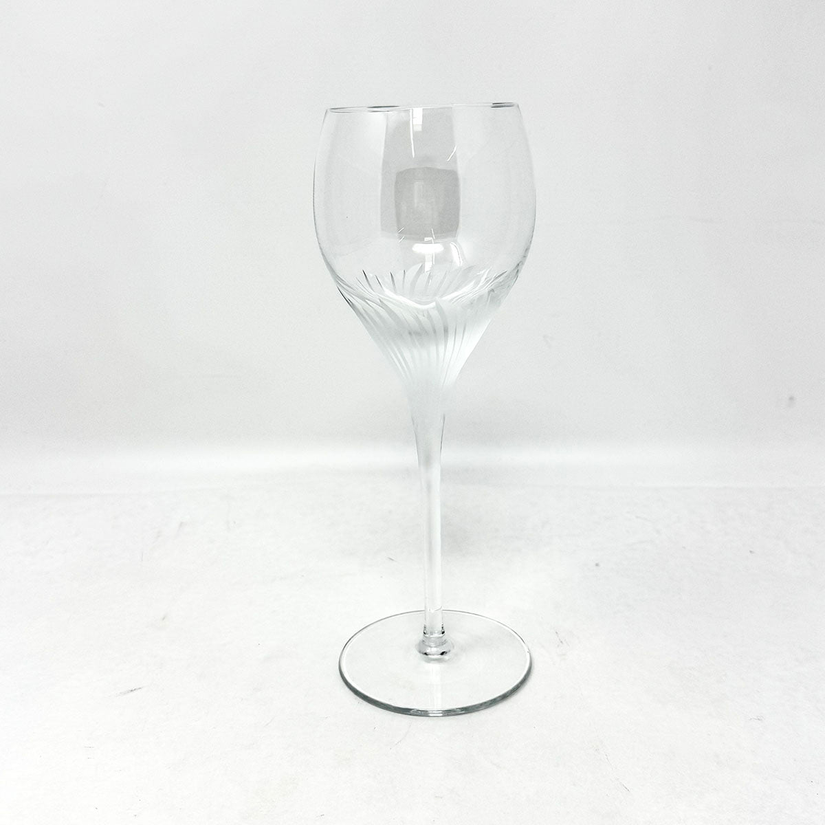 Elegant Set of 7 Frosted Floral Wine Glasses - Perfect for Dinner Parties, Wedding Gifts & Home Decor