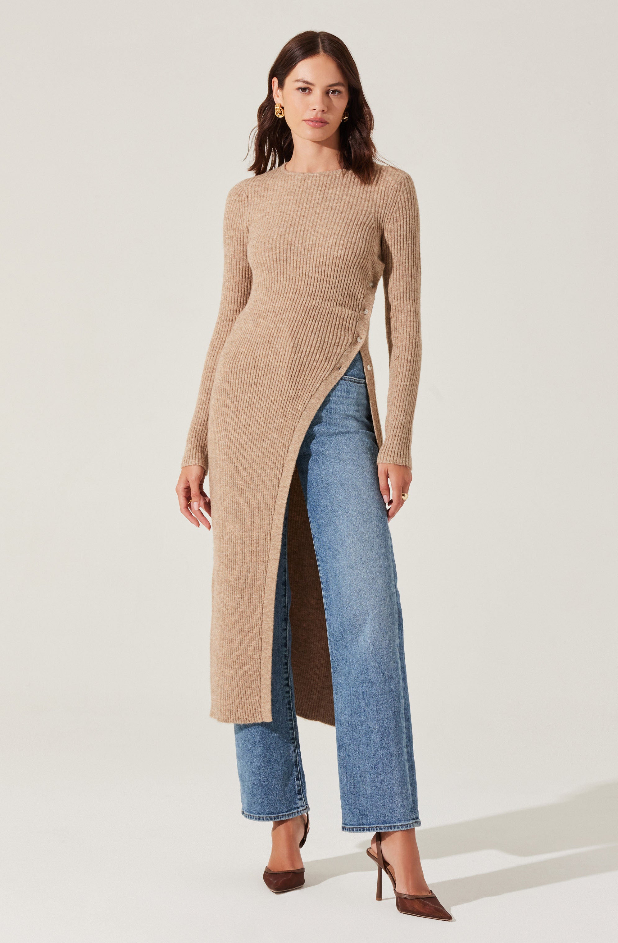 Stylish Ribbed High Slit Button-Up Sweater for Women - Perfect for Fall Layering & Casual Outfits