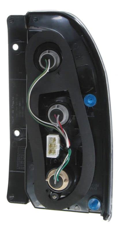 Suzuki XL-7 Rear Tail Lights Set (2004-2006) - Replacement for SZ2818105 & SZ2819105 - Perfect for Night Driving & Enhanced Vehicle Safety