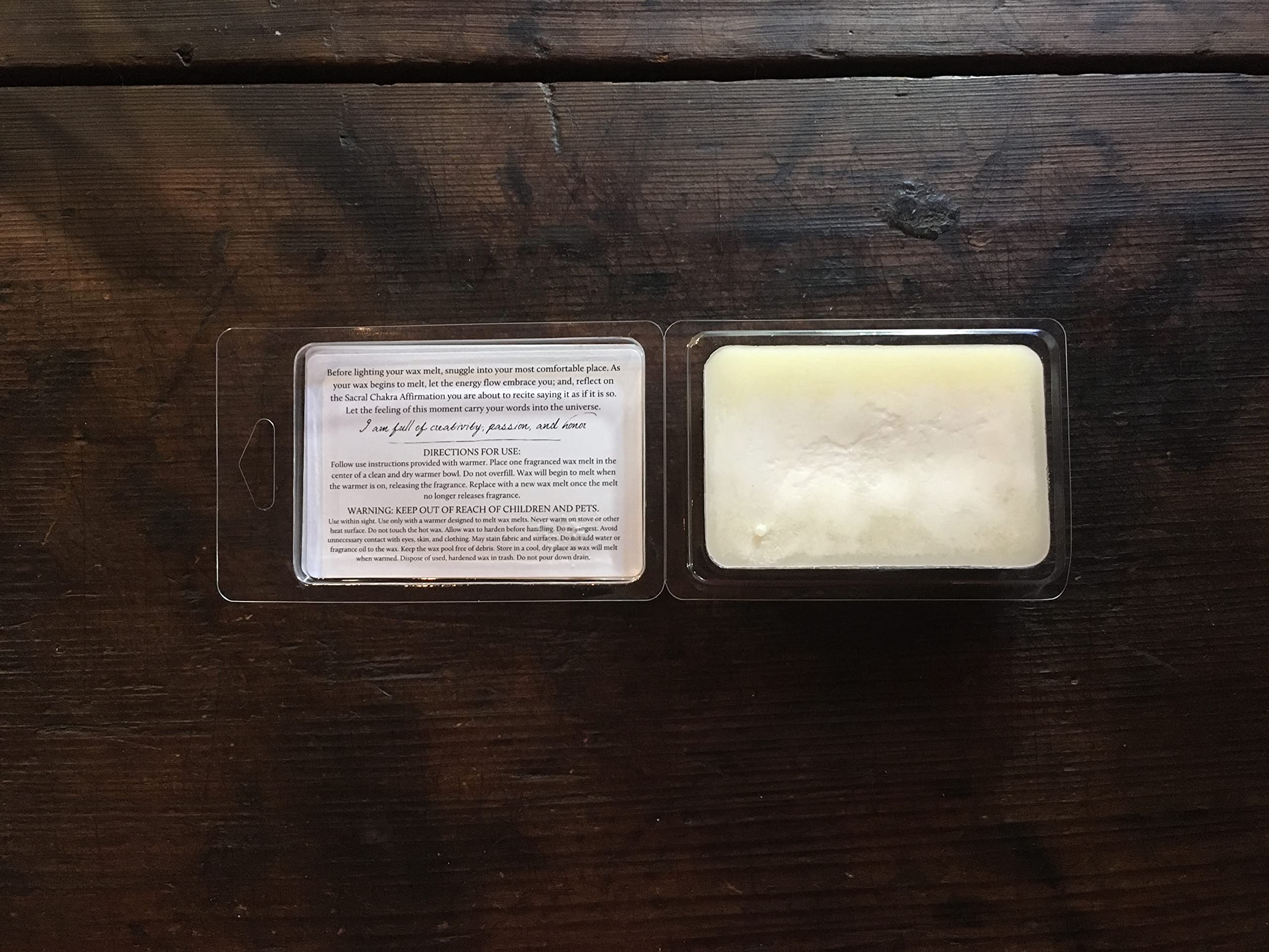 Reiki Charged Healing Crystals Set with Chakra Wax Melts & Wax Warmer - Raw Gemstones, Tealight Candle, Affirmation Cards for Meditation & Relaxation - Perfect for Chakra Balancing, Stress Relief & Spiritual Gifts (Sacral Chakra)