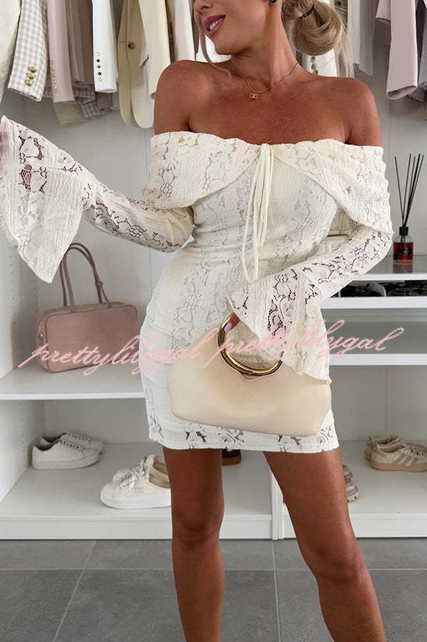 Elegant Solid Color Lace Off-Shoulder Mini Dress - Slim Fit Sexy Party Dress for Women, Perfect for Cocktail Parties, Date Nights & Summer Vacations