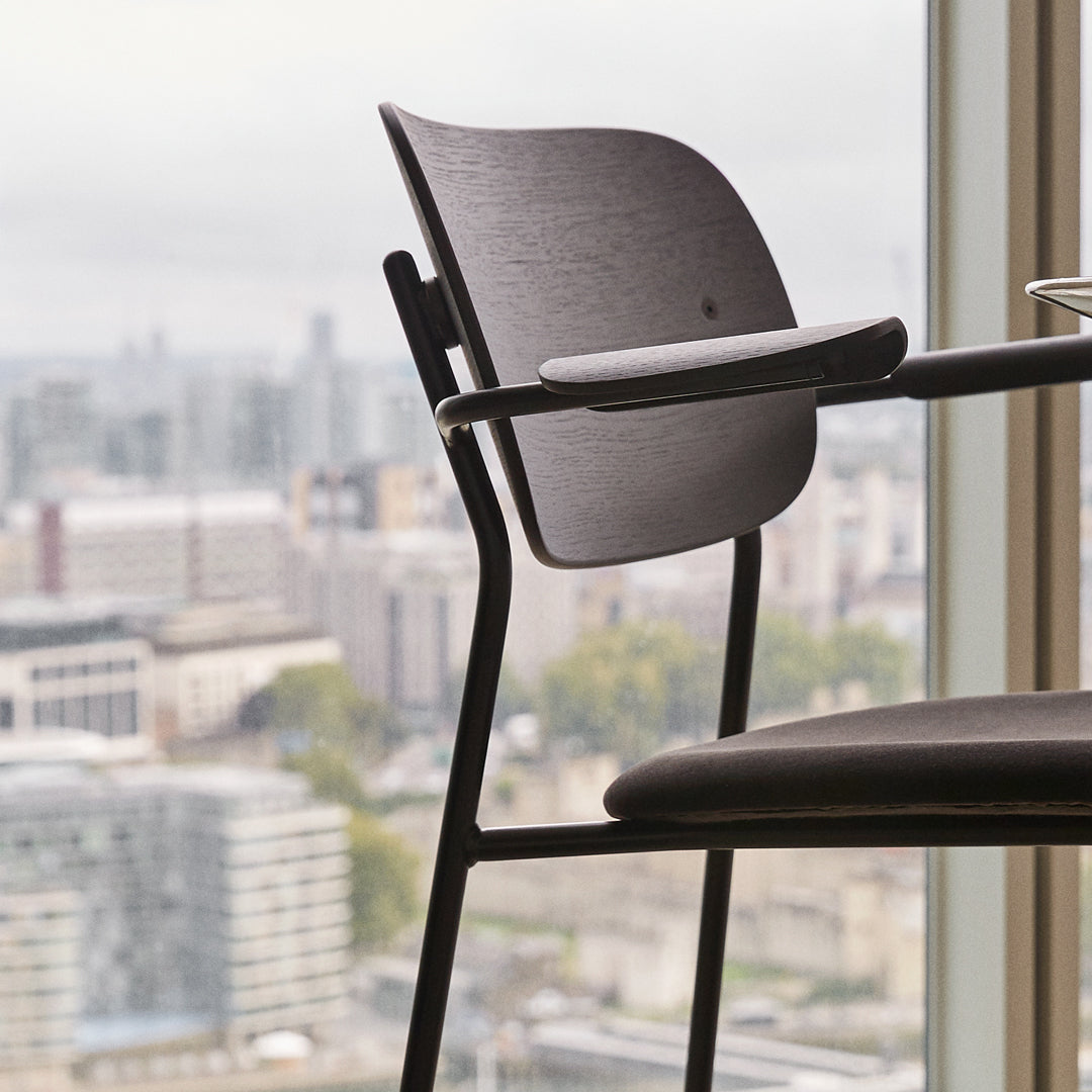 Modern Upholstered Dining Chair with Armrests - Comfortable & Stylish Seating for Kitchen, Dining Room, and Home Office