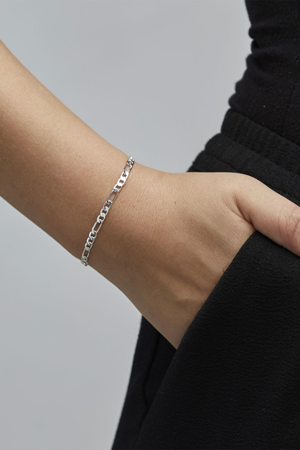 Dale Silver Plated Link Bracelet for Women - Elegant Adjustable Chain Bracelet Jewelry Gift for Her - Perfect for Parties, Weddings & Everyday Wear