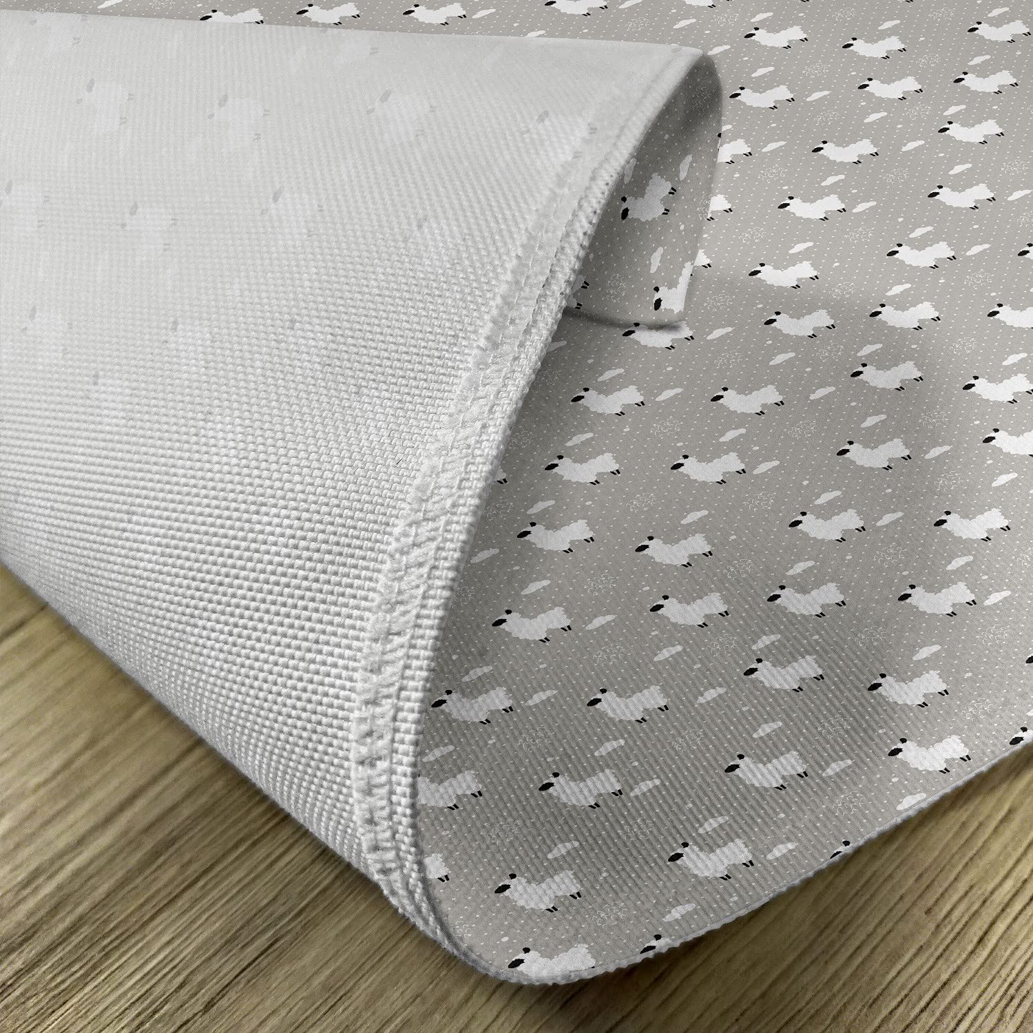 Ambesonne 4-Pack Sheep Placemats - Scandinavian Style Animal Print with Clouds & Polka Dots, Washable Fabric Dining Table Mats in Muted Grey-White Tones | Perfect for Farmhouse, Boho & Modern Home Decor