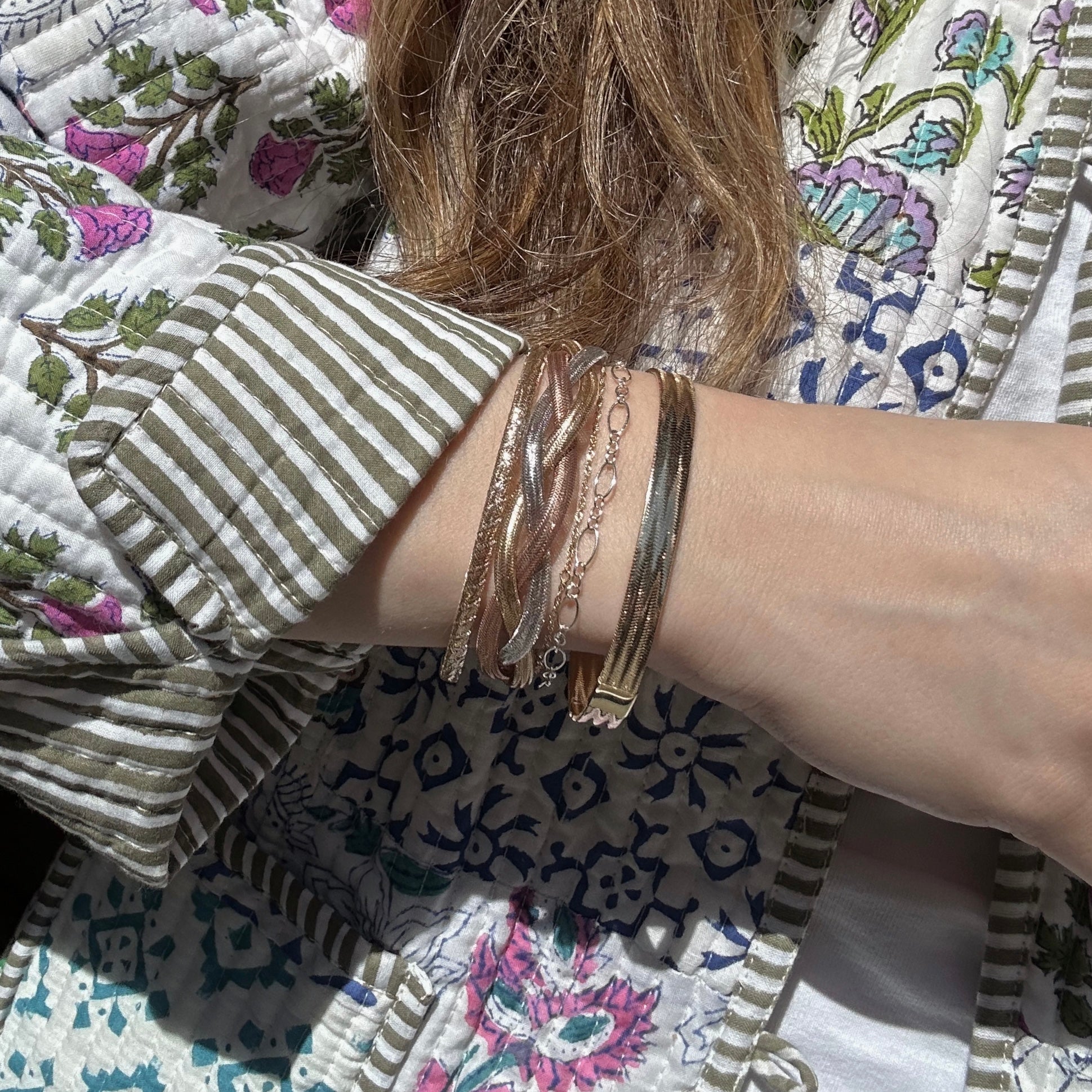 Solid Gold Mixed Metal Mesh Bracelet for Women - Elegant & Durable Fashion Jewelry for Everyday Wear, Parties & Special Occasions