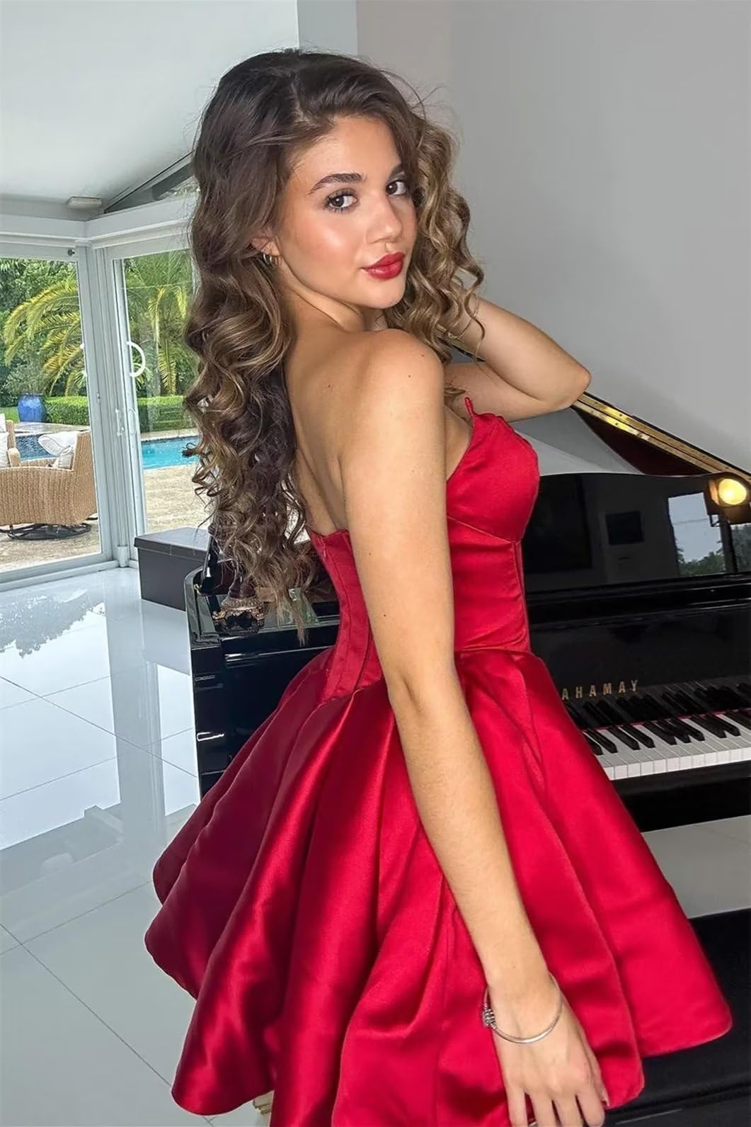 Sweetheart Neckline Short Homecoming Dress for Teens - Strapless Boned Corset Prom Gown for Formal Events, Cocktail Parties & Evening Occasions | Perfect for Dances, Graduations & Special Celebrations