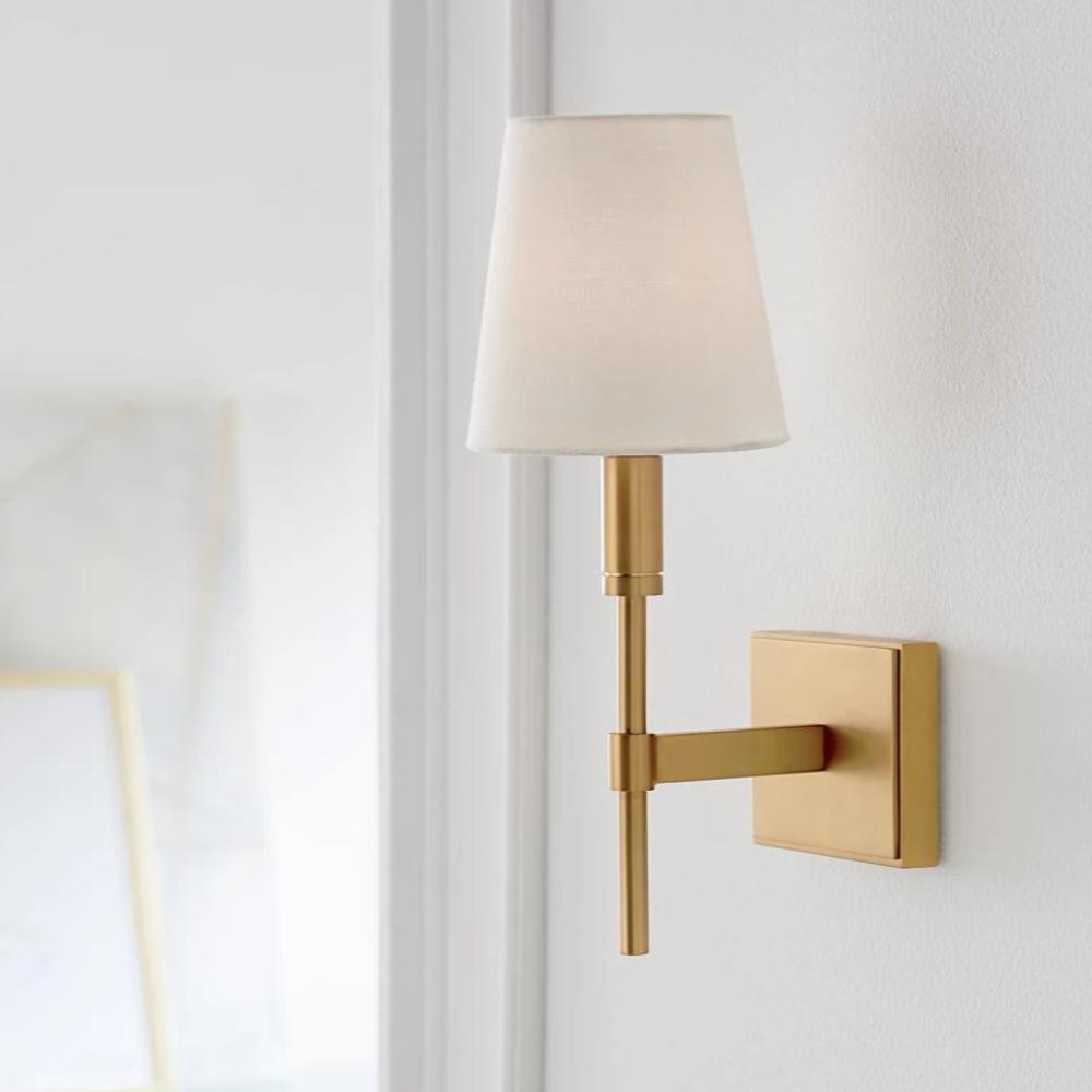 Ollie Sconce Wall Light - Modern Brass Wall Sconce with Clear Glass Shade for Bedroom, Living Room & Hallway Lighting