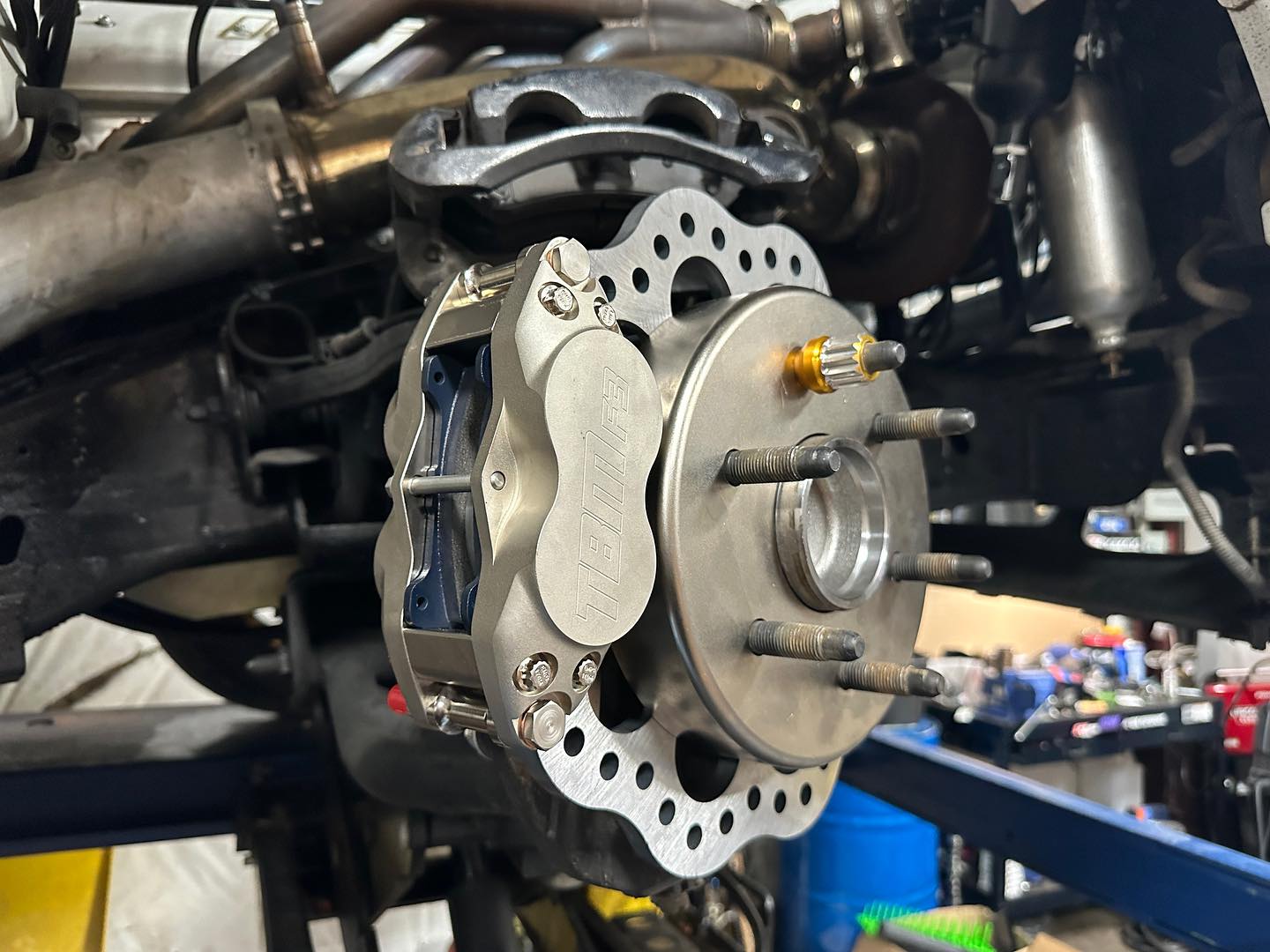 1999-2018 Chevy Silverado 6x5.5 Lug Pattern Heavy Duty 4-Piston Front Brake Kit for Drag Racing - Reuses Factory Hubs (Part# 001-0290-1) - Perfect for Track Performance and High-Speed Stopping