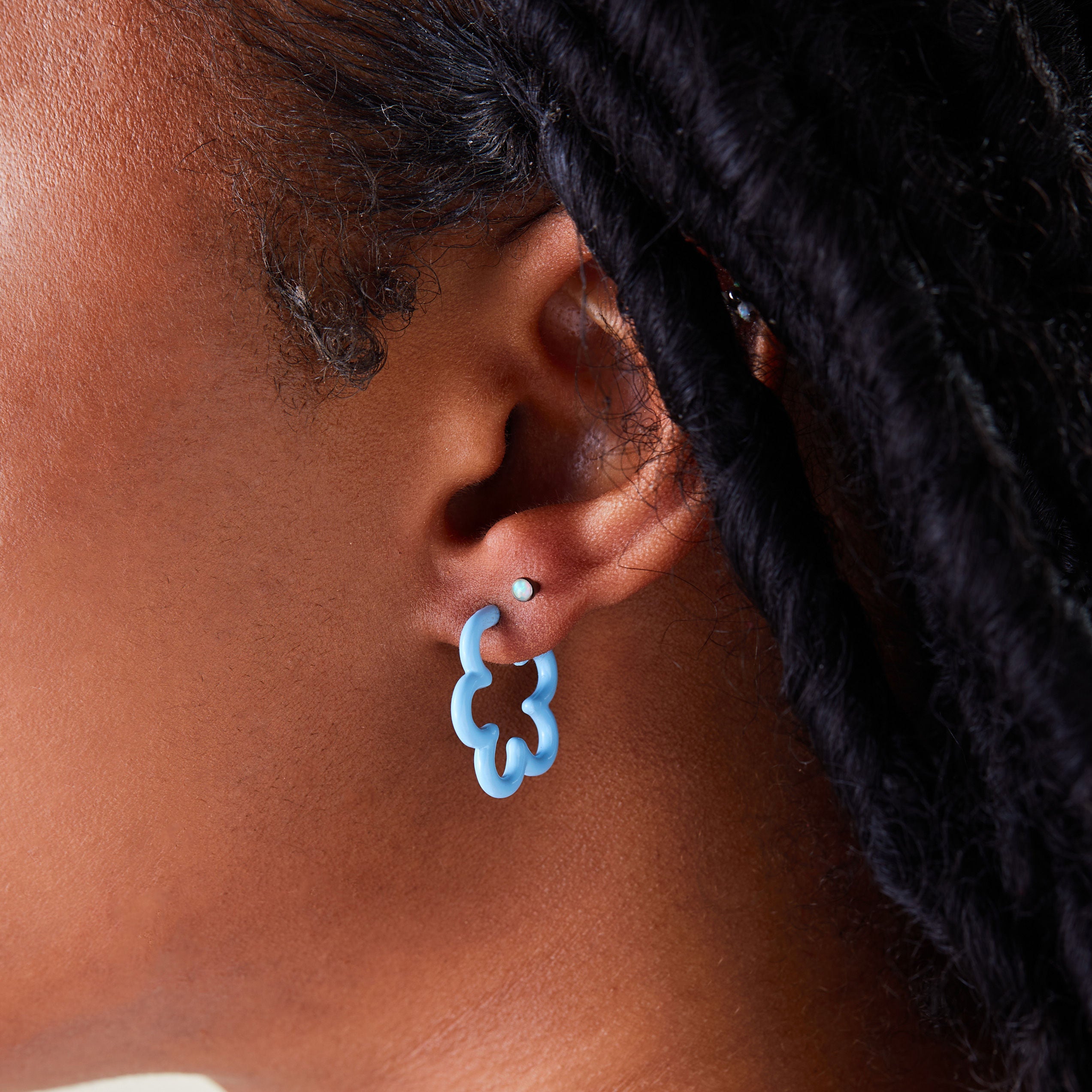 Ocean Blue Floral Huggie Hoop Earrings for Women - Dainty Boho Flower Stud Earrings for Everyday Wear, Date Night & Beach Vacation