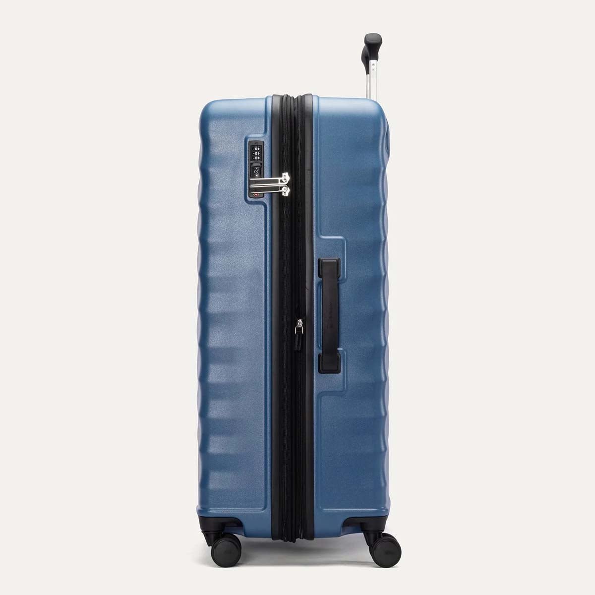 Travelpro Maxlite Air V2 Lightweight Hardside Spinner Luggage Set (3-Piece) - Perfect for International Travel & Business Trips
