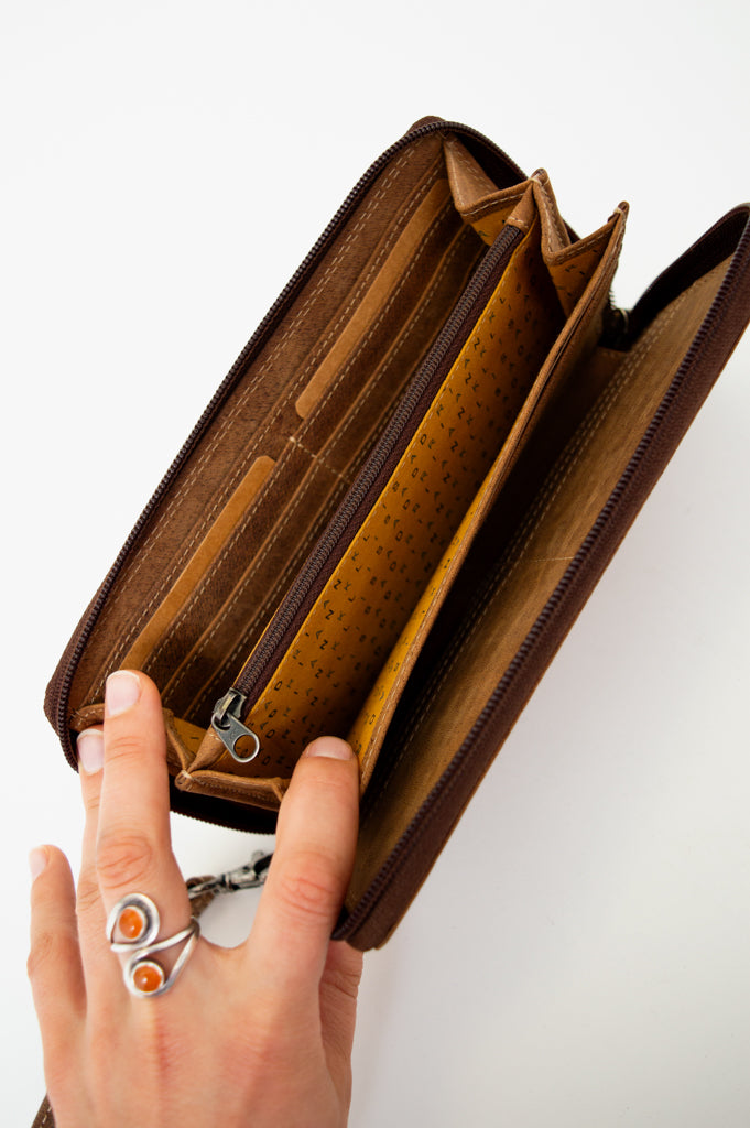 Adrian Klis 295 Single Zip Buffalo Leather Wallet for Men - Slim RFID Blocking Bifold Credit Card Holder - Perfect for Travel, Business & Everyday Use