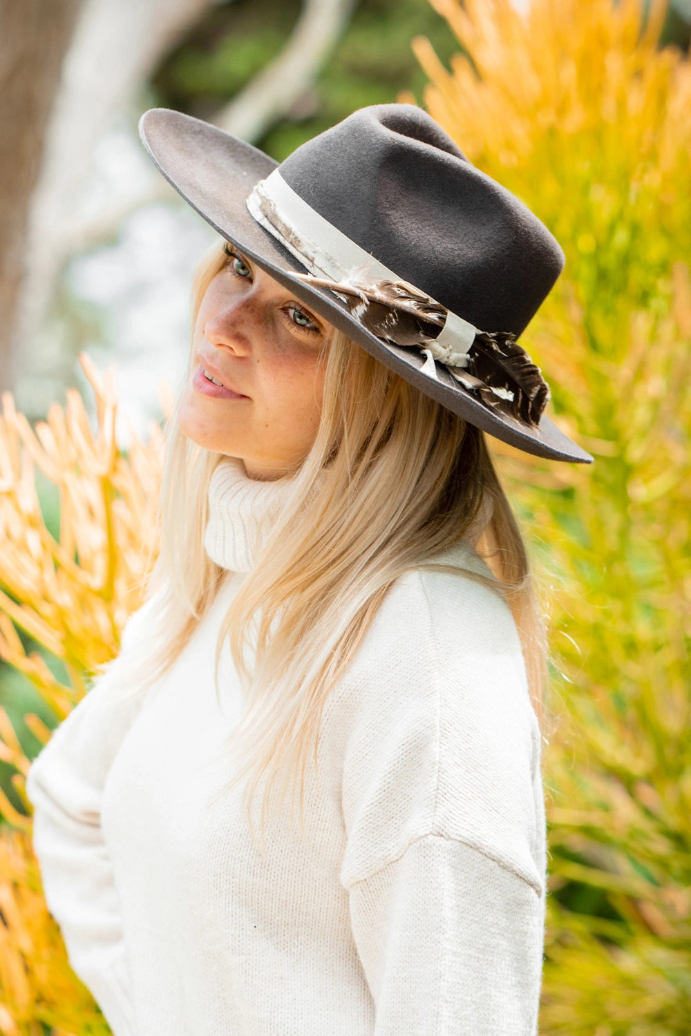 Peter Grimm Mirando Wool Felt Cowboy Hat for Men & Women - Western Style Rancher Hat with Wide Brim - Perfect for Rodeo, Country Music Festivals & Outdoor Adventures