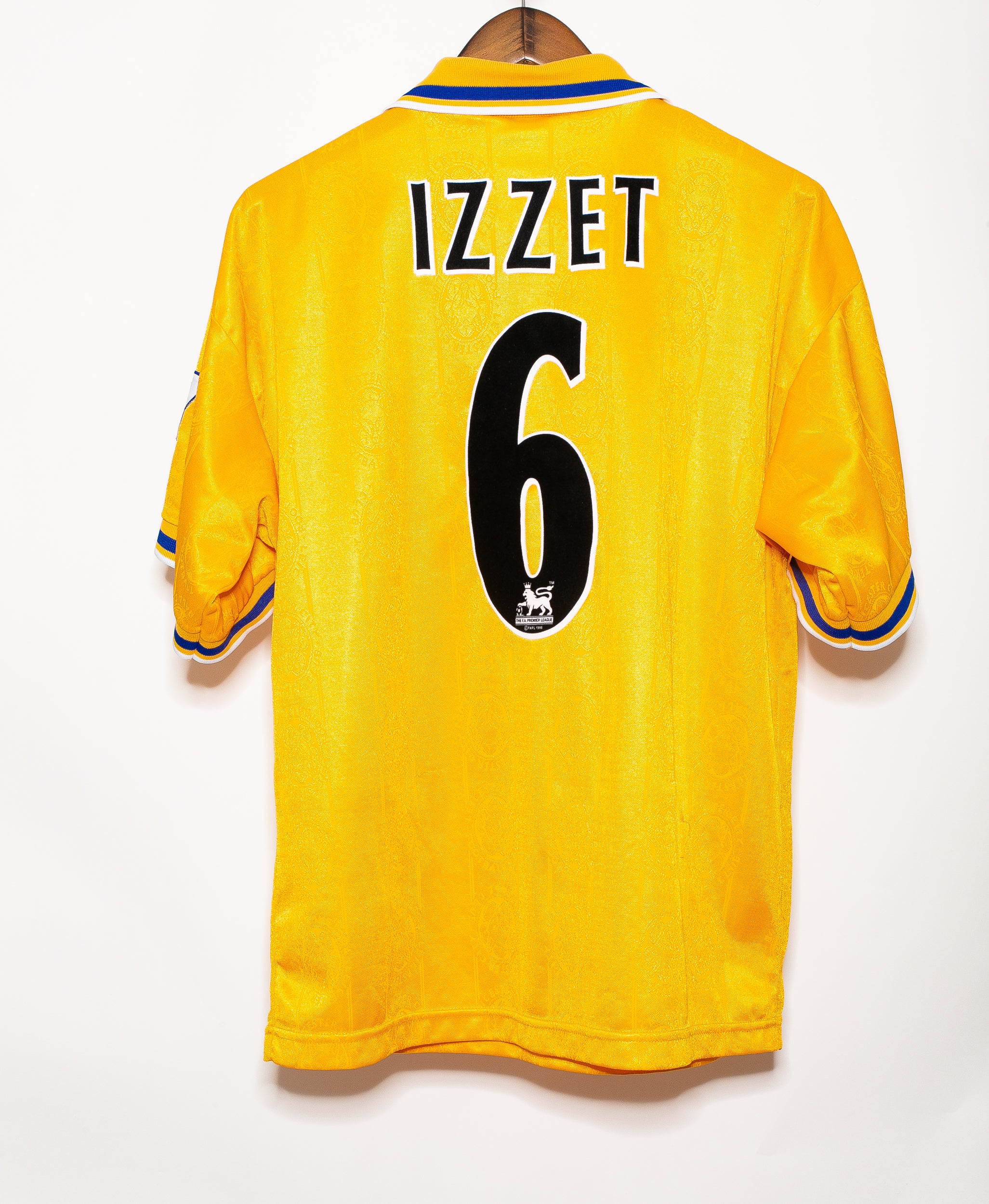 1996 Leicester City Away Football Shirt #6 Muzzy Izzet (Large) - Vintage Soccer Jersey for Fans & Collectors - Perfect for Matchdays, Retro Sports Events & Memorabilia Display