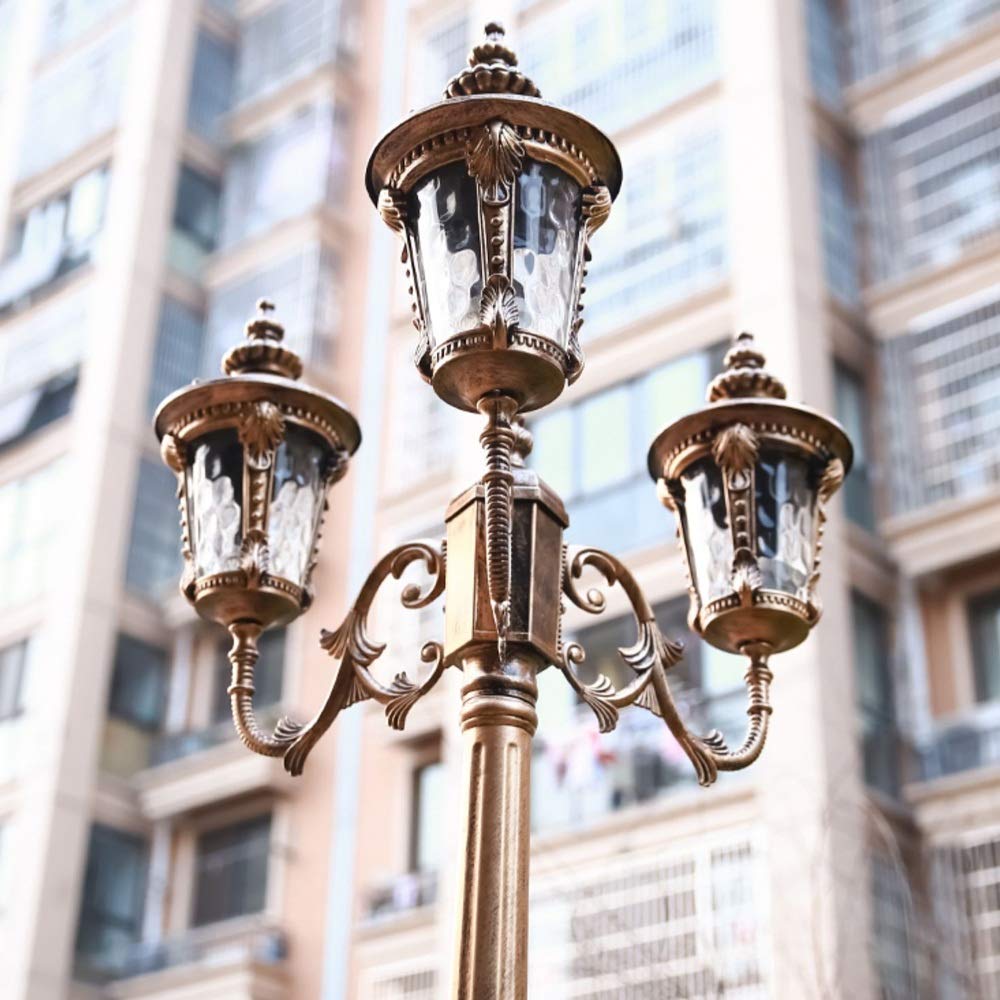 Moddeny 3-Light Victorian Outdoor Post Lamp - Aluminum Die-Cast Garden & Patio Lighting - E27 Traditional Glass Lantern for Pathway, Landscape, and Street Decor - Perfect for Victorian-Style Homes, Parks, and Historical Buildings