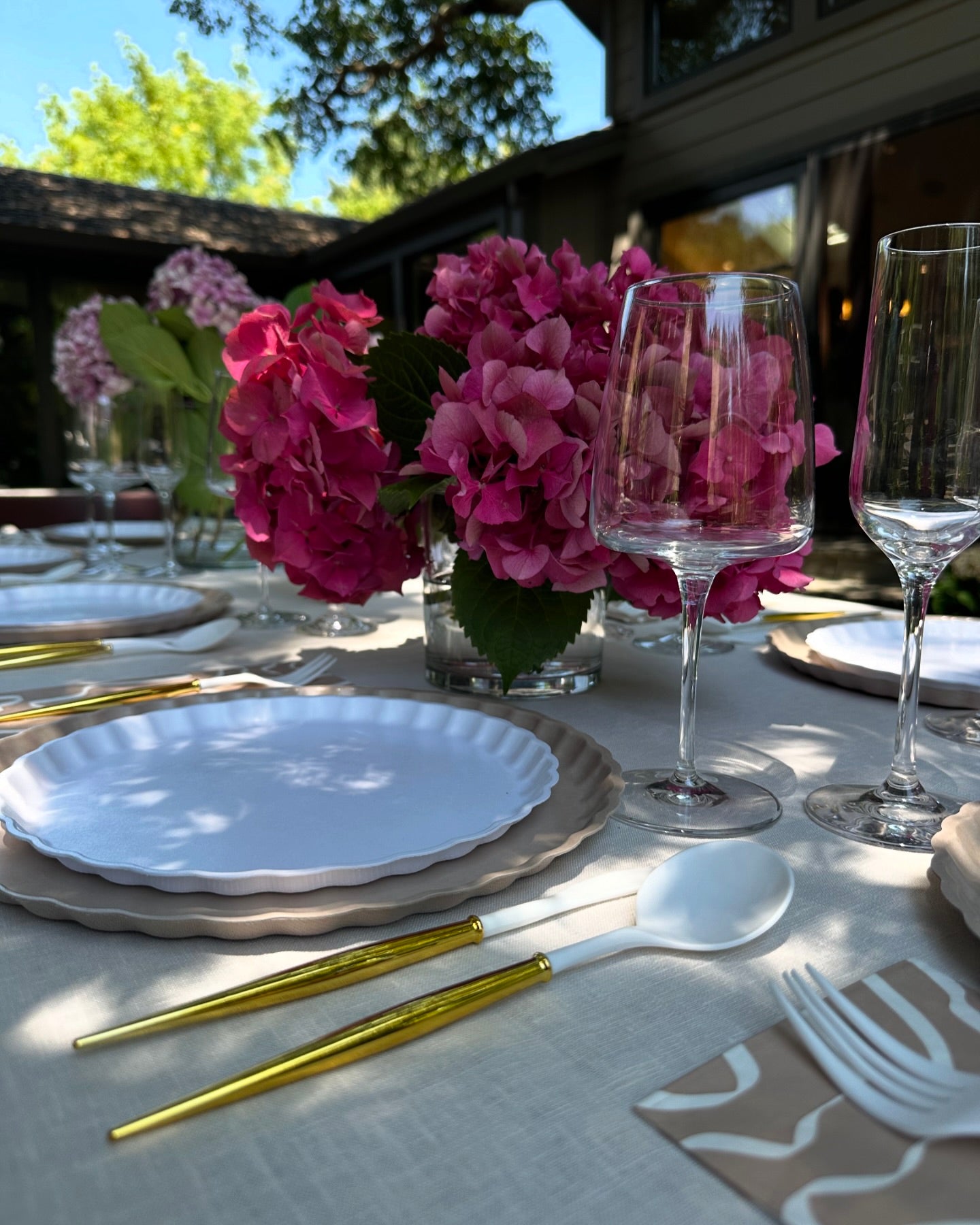 Eco-Friendly Salad Plates Set of 8 - White Compostable Dinnerware for Parties, Picnics & Sustainable Dining | Biodegradable Disposable Plates for Home & Restaurant Use