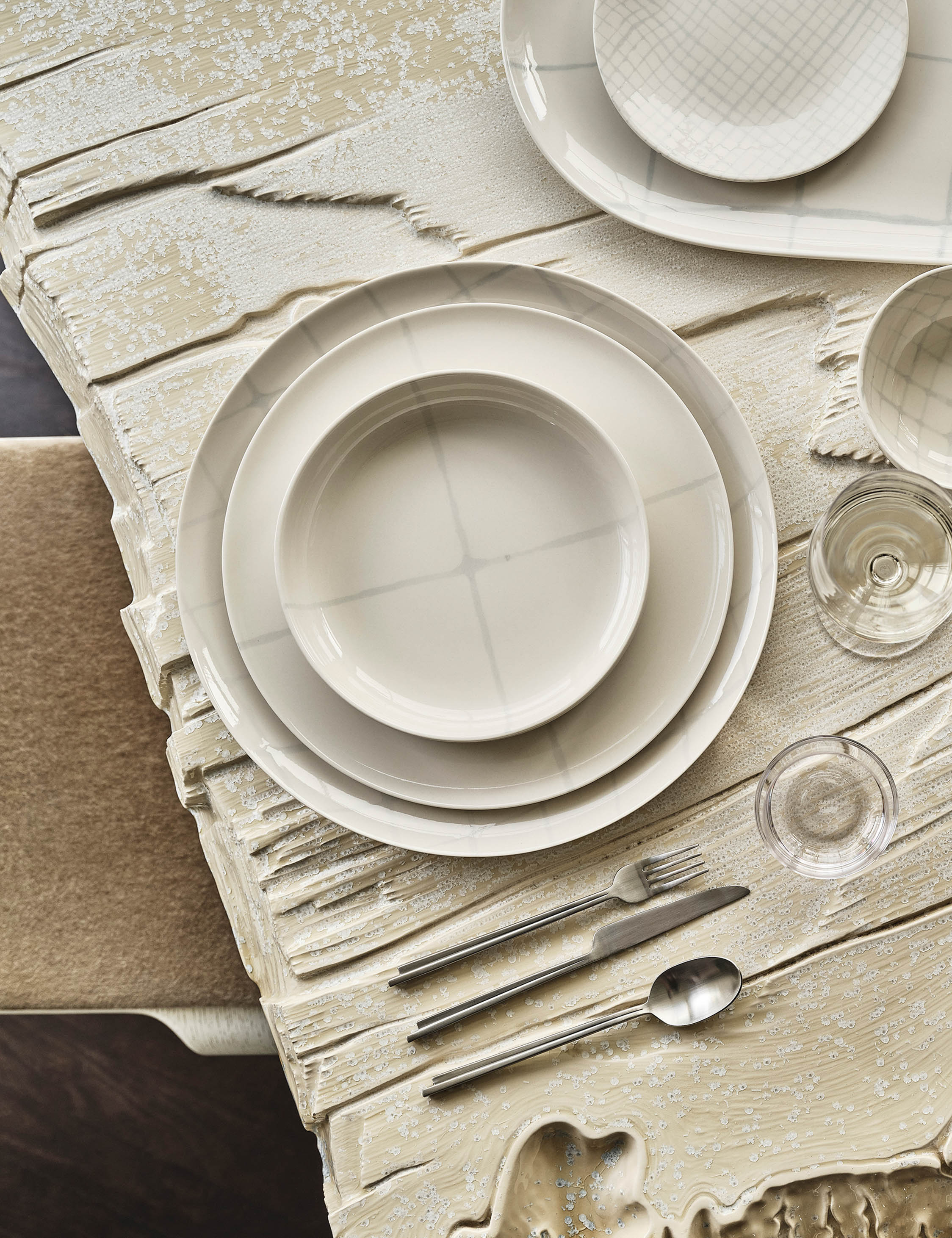 Kelly Wearstler x Serax 24-Piece Flatware Set - Stainless Steel Cutlery for Dining, Entertaining & Gifting - Elegant Tableware for Restaurants, Weddings & Home Use