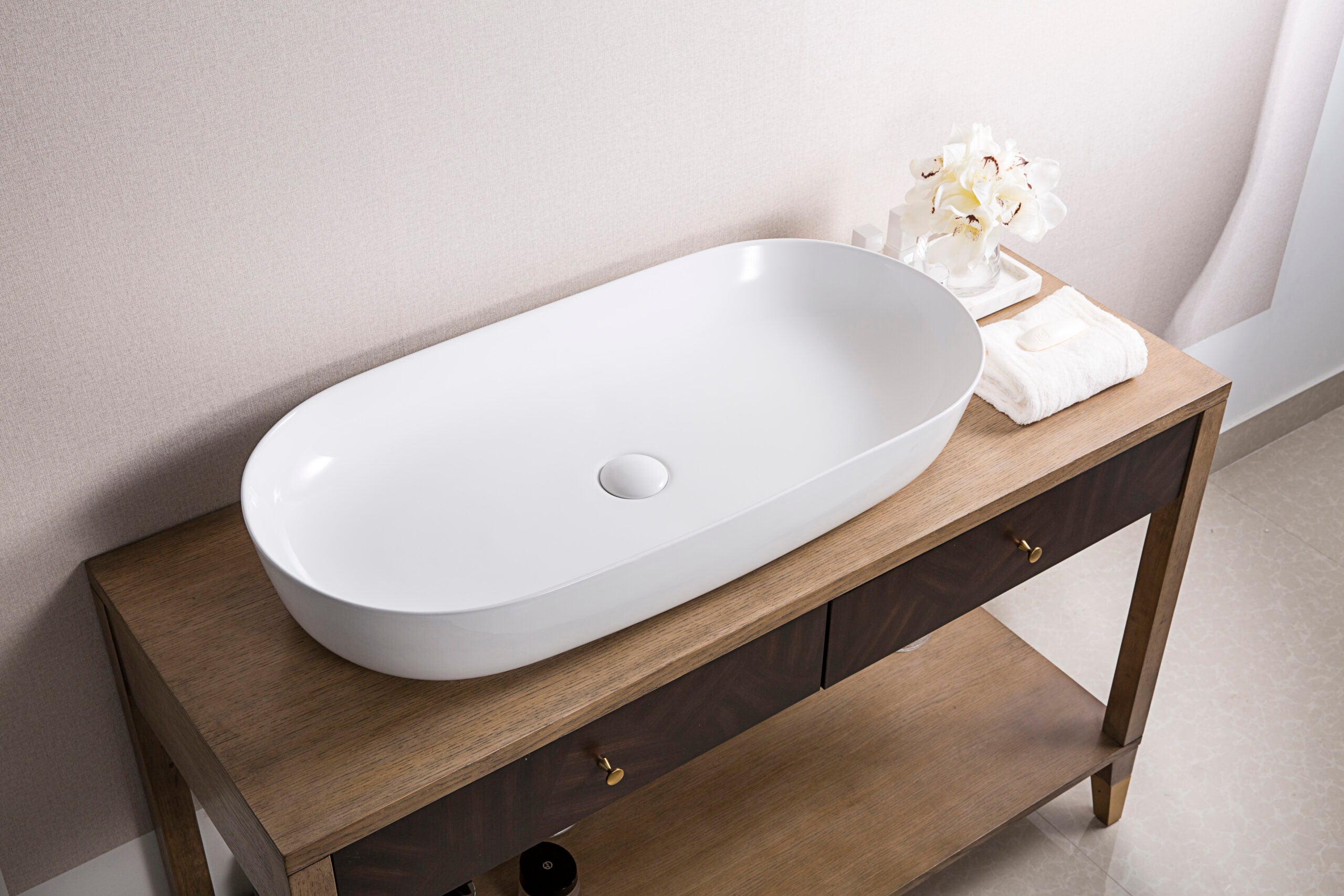 32 x 16 Inch White Oval Porcelain Vessel Sink - Above Counter Bathroom Vanity Sink for Modern & Contemporary Bathrooms