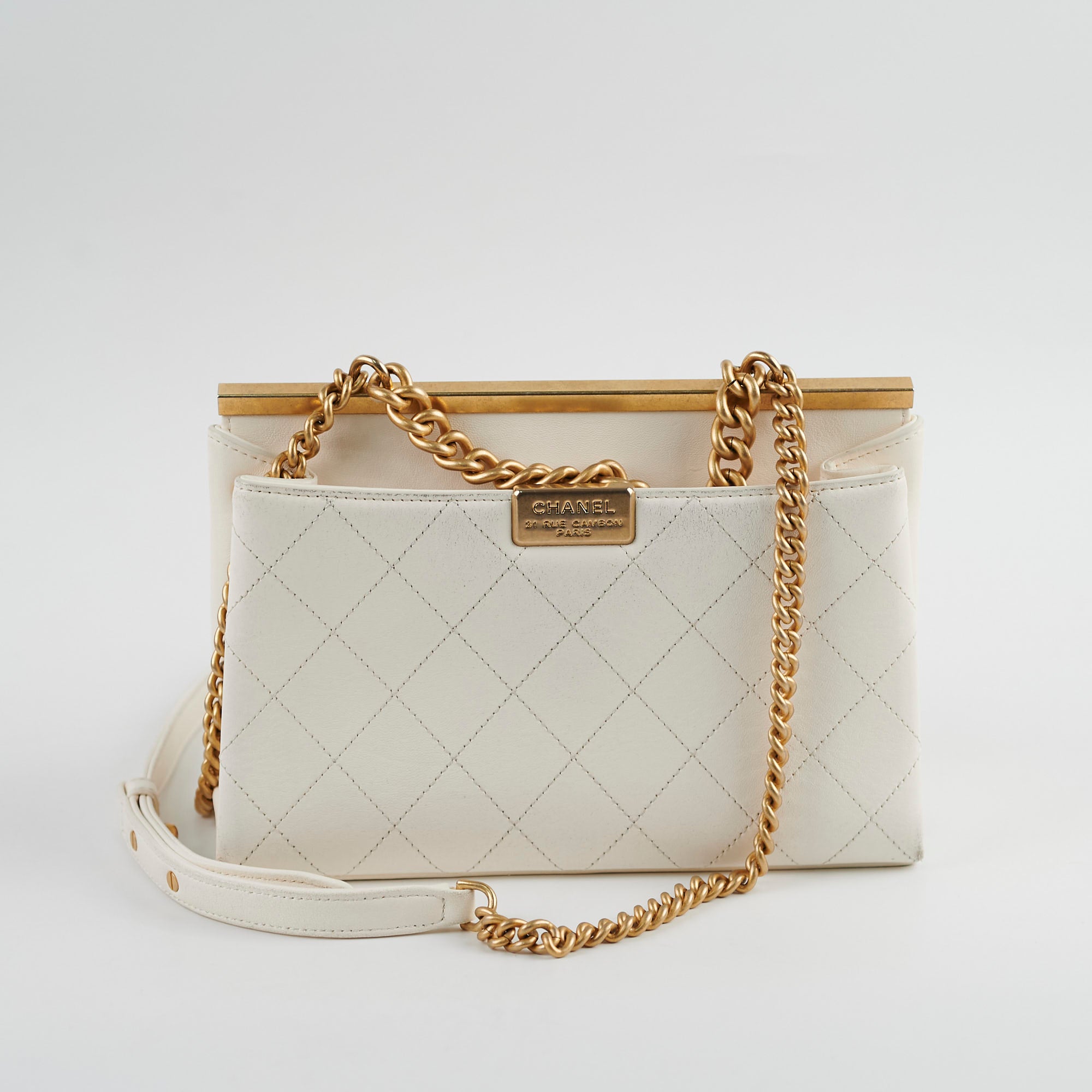 Chanel Reversible Quilted Flap Bag White Gold Hardware 25 Series - Luxury Crossbody Purse for Women, Perfect for Parties & Evening Events