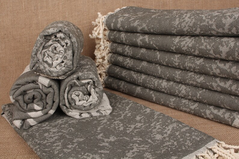Premium Green Turtle Turkish Beach Towel - Soft, Quick-Dry & Oversized for Pool, Beach & Travel - Eco-Friendly & Stylish Summer Essential