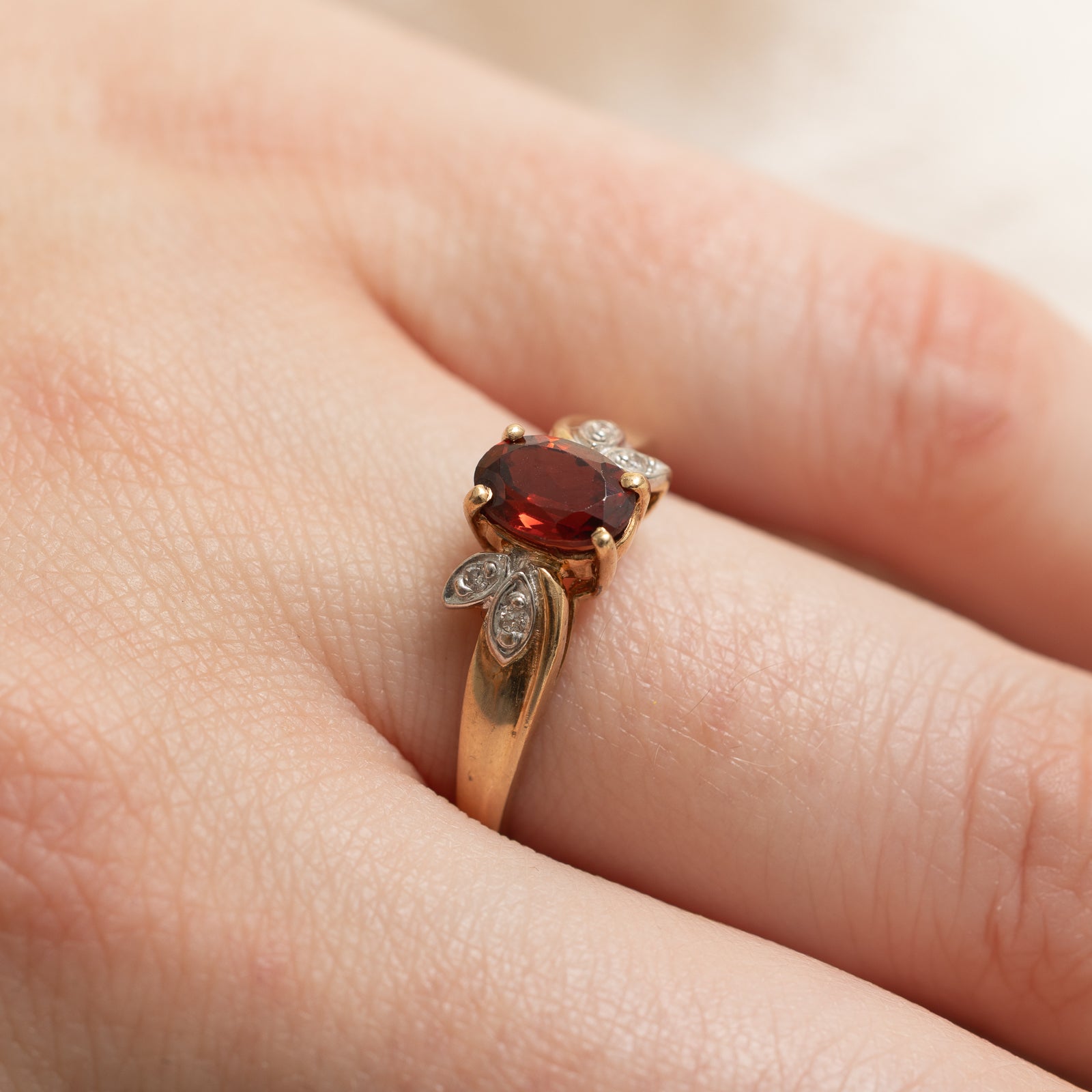 Garnet and Diamond Ring - 0.90ct Garnet with 0.03ctw Diamond Accents - Size 8 - Elegant Birthstone Jewelry for Women, Perfect for Anniversary, Engagement, and Special Occasion Gifts