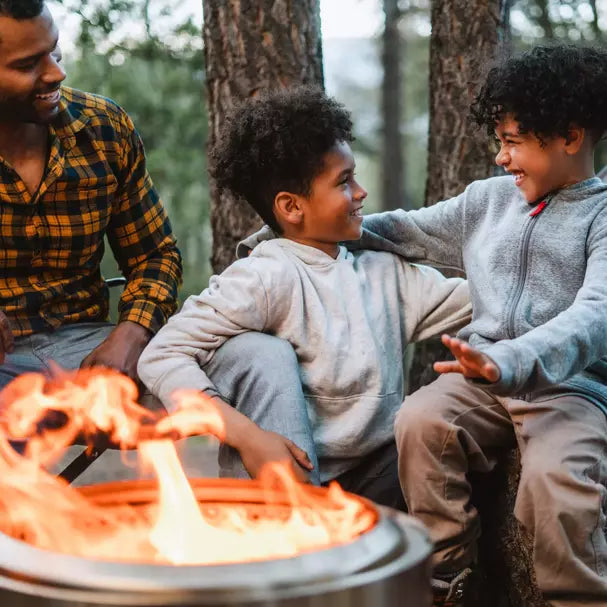 Solo Stove Bonfire 2.0 Fire Pit - Smokeless Outdoor Campfire for Backyard, Patio & Camping - SSBON 2.0 - Perfect for Gatherings, S'mores & Relaxing by the Fire