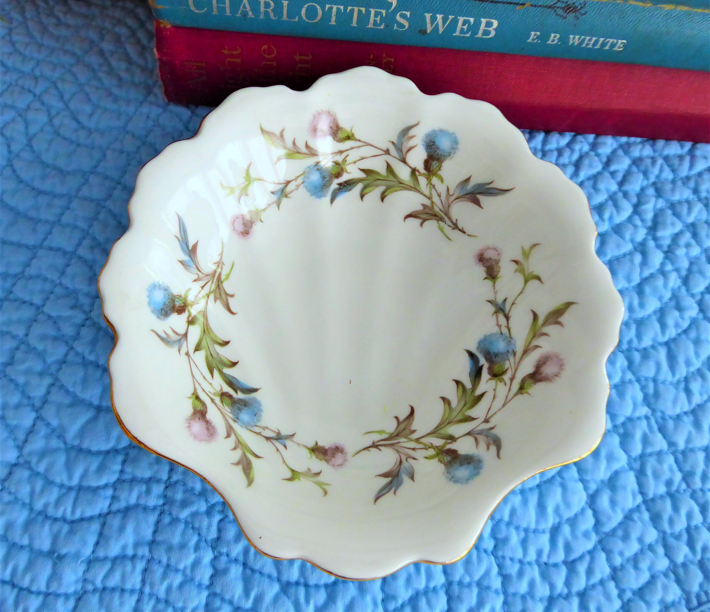 Vintage Royal Albert Brigadoon Shell Shape Dish with Thistles - 1970s Bone China Bowl for Tea, Desserts & Collectibles | Elegant Tableware for Afternoon Tea & Special Occasions
