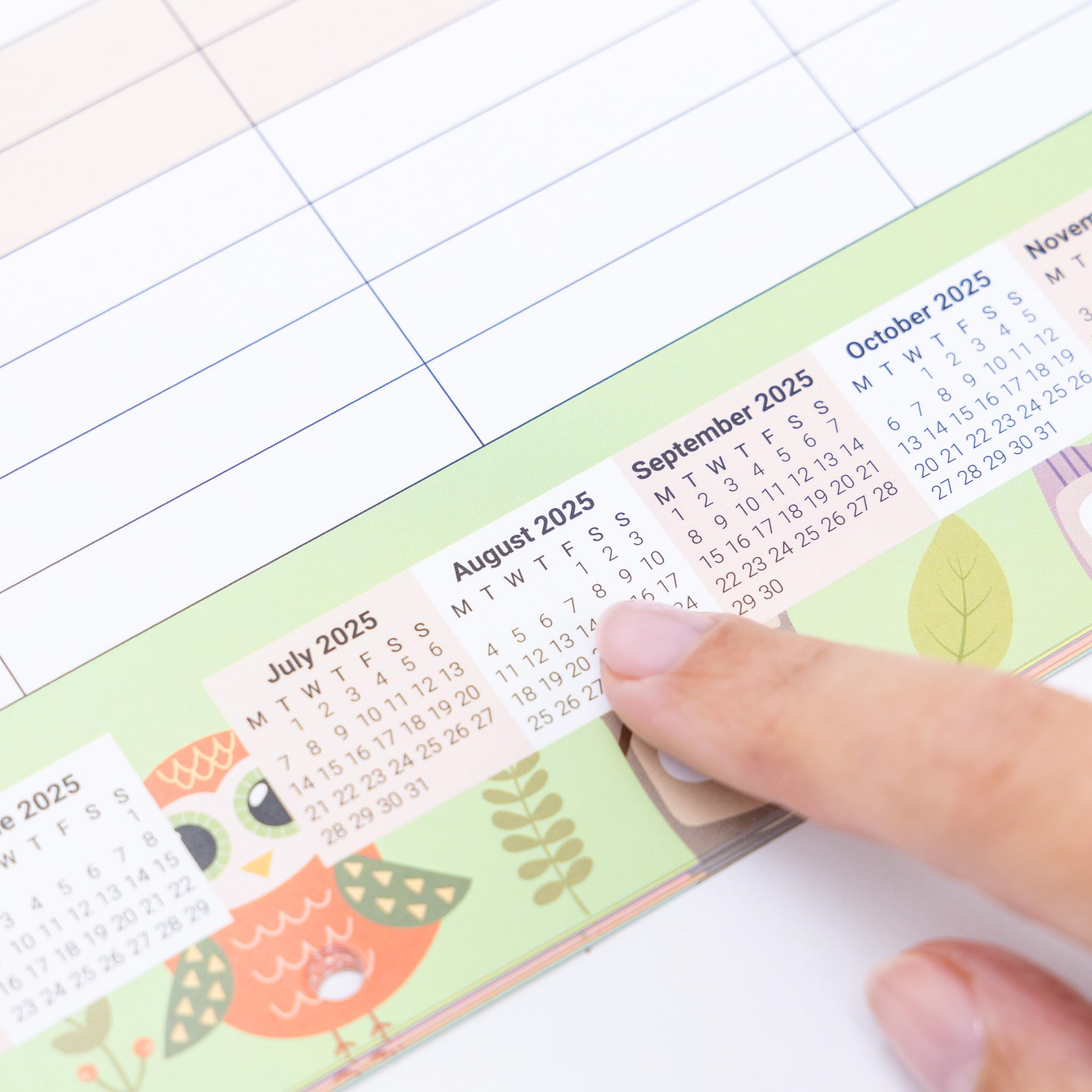 Evelay Family Calendar 2025 - 5-Column Monthly Wall Planner (Owl Design) | A3 Hanging Organizer for Home, Office & School | Perfect for Family Scheduling, Meal Planning & Event Tracking