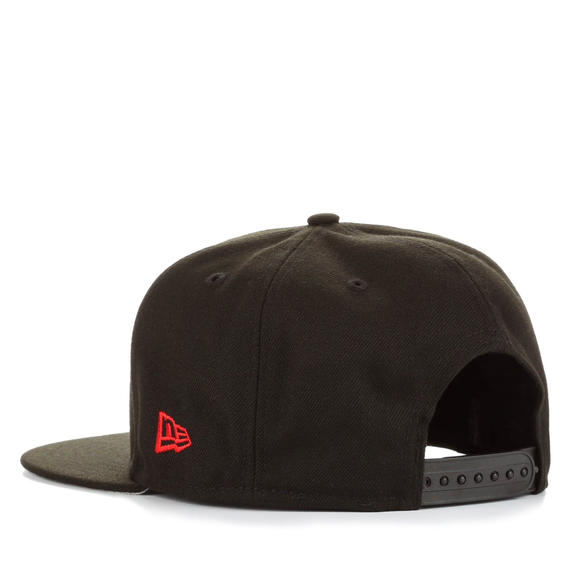 New Era 9Fifty Squad Twist Snapback Hat - Chicago Bulls NBA Basketball Cap, Black & Red Adjustable Fitted for Men & Women - Perfect for Games, Streetwear & Casual Outfits