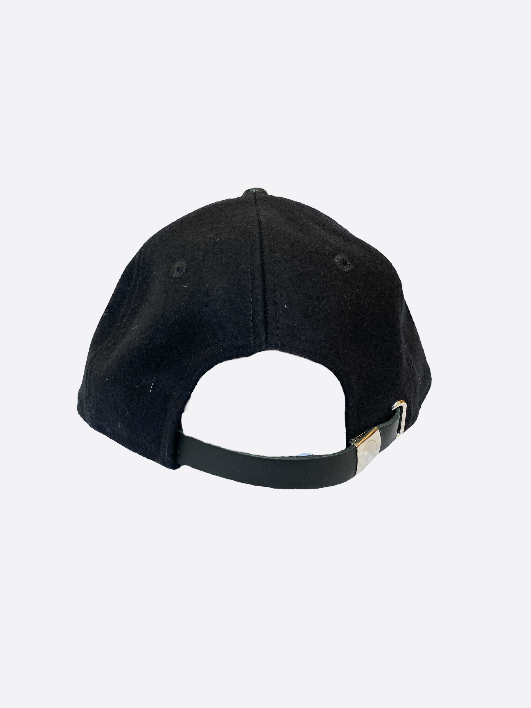 Canada Goose Black Melton Wool Men's Winter Hat - Warm Beanie for Outdoor Activities, Skiing, and Snowboarding