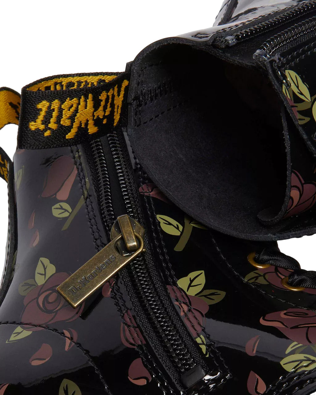 Dr. Martens 1460 Pascal Leather Lace-Up Boots for Little Kids - Classic Black Ankle Boots for Boys & Girls - Perfect for School, Play & Everyday Wear