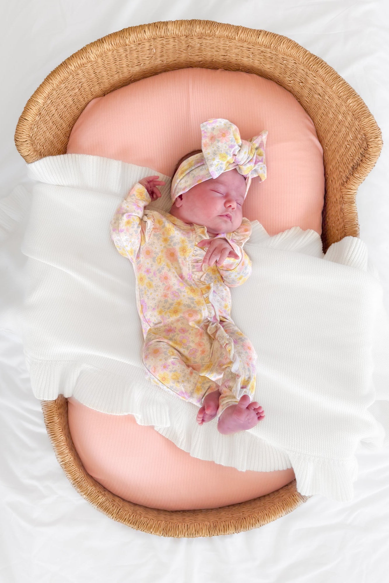 Soft Peach Dust Bassinet Sheet - Breathable & Washable Crib Cover for Baby Nursery, Perfect for Newborns & Infants - Ideal for Cozy Sleep & Nursery Decor