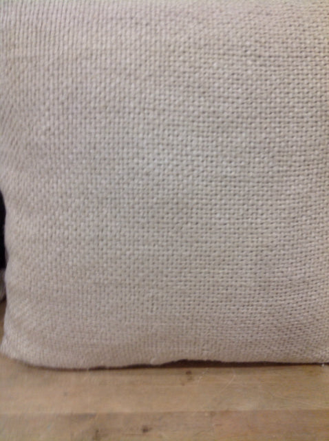 18-Piece Cream Linen Pillow Set - Soft & Breathable Bedding for Bedroom, Living Room, and Guest Room Comfort