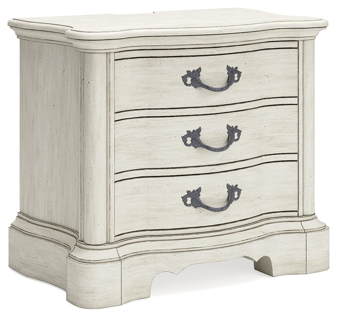 Arlendyne Antique White 3-Drawer Nightstand - Vintage Bedside Table for Bedroom, Living Room & Guest Room Decor