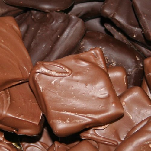 Valentine's Day Chocolate Gift Bag - 1lb Assorted Milk & Dark Chocolate Butter Toffee - Perfect for Romantic Gifts, Anniversary Presents & Holiday Treats