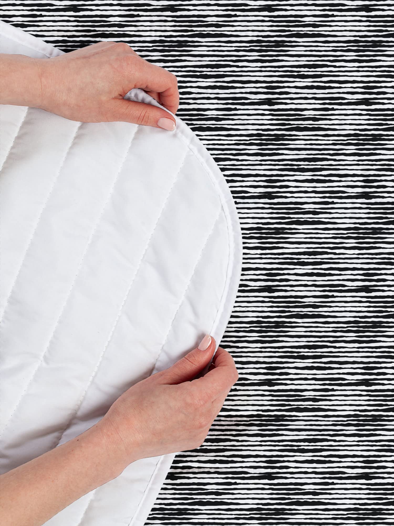 Ambesonne Aztec Boho Microfiber King Size Bedspread Set - Monochrome Abstract Geometric Pattern with Pillow Shams & Comforter, Soft Bedding for Modern Boho Chic Bedroom Decor (White & Black)