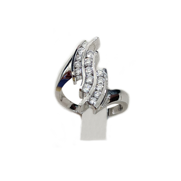 14K White Gold Diamond Ring for Women - Elegant Solitaire Engagement & Wedding Band - Perfect for Proposals, Anniversaries, and Special Occasions