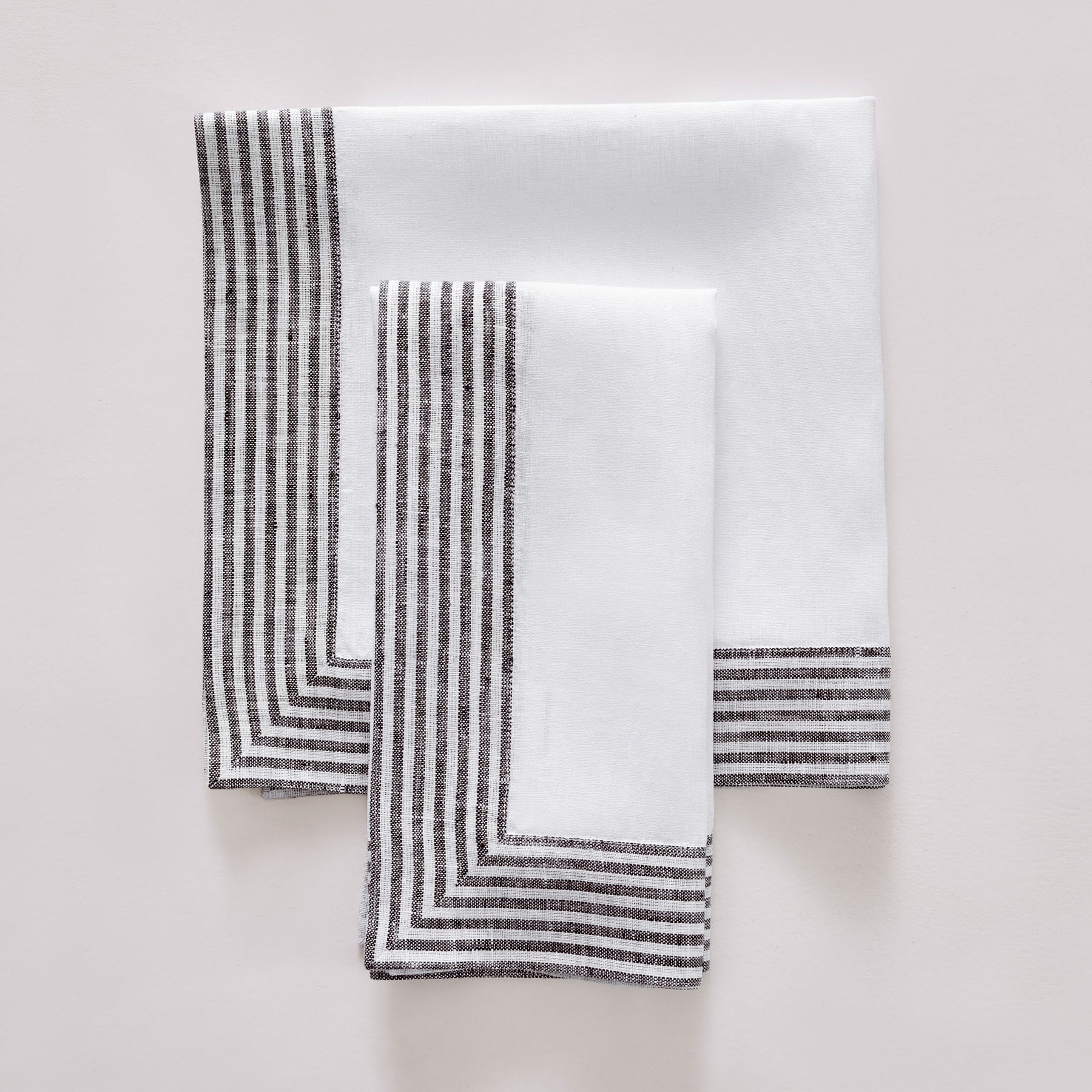 Premium Lucca Napkins - Set of 4 Soft Cotton Dinner Napkins for Formal Dining, Parties & Everyday Use