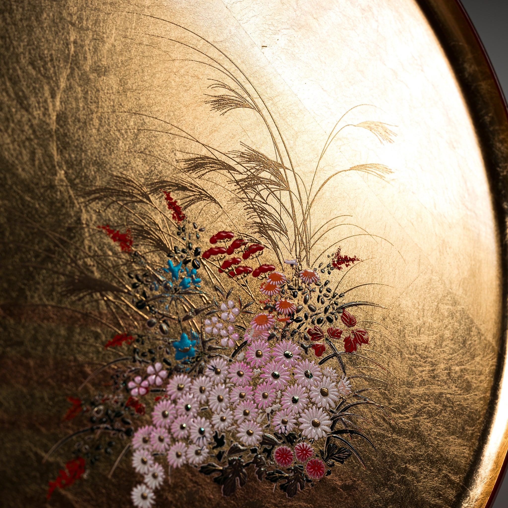 Handcrafted Modern Yamanaka Lacquerware Tray with Gold Flower Motif - 30cm Japanese Wooden Serving Tray for Tea Ceremony, Sushi Presentation & Home Decor