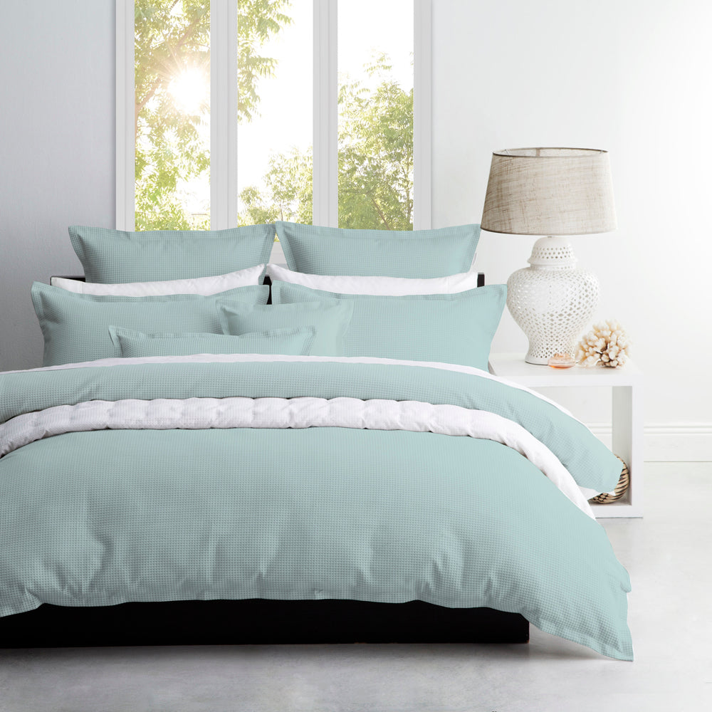 Ascot Surf Quilt Cover Set - Premium Double Bed Size | Soft & Breathable Bedding for Comfortable Sleep | Perfect for Guest Rooms, Beach Houses & Coastal Themed Bedrooms