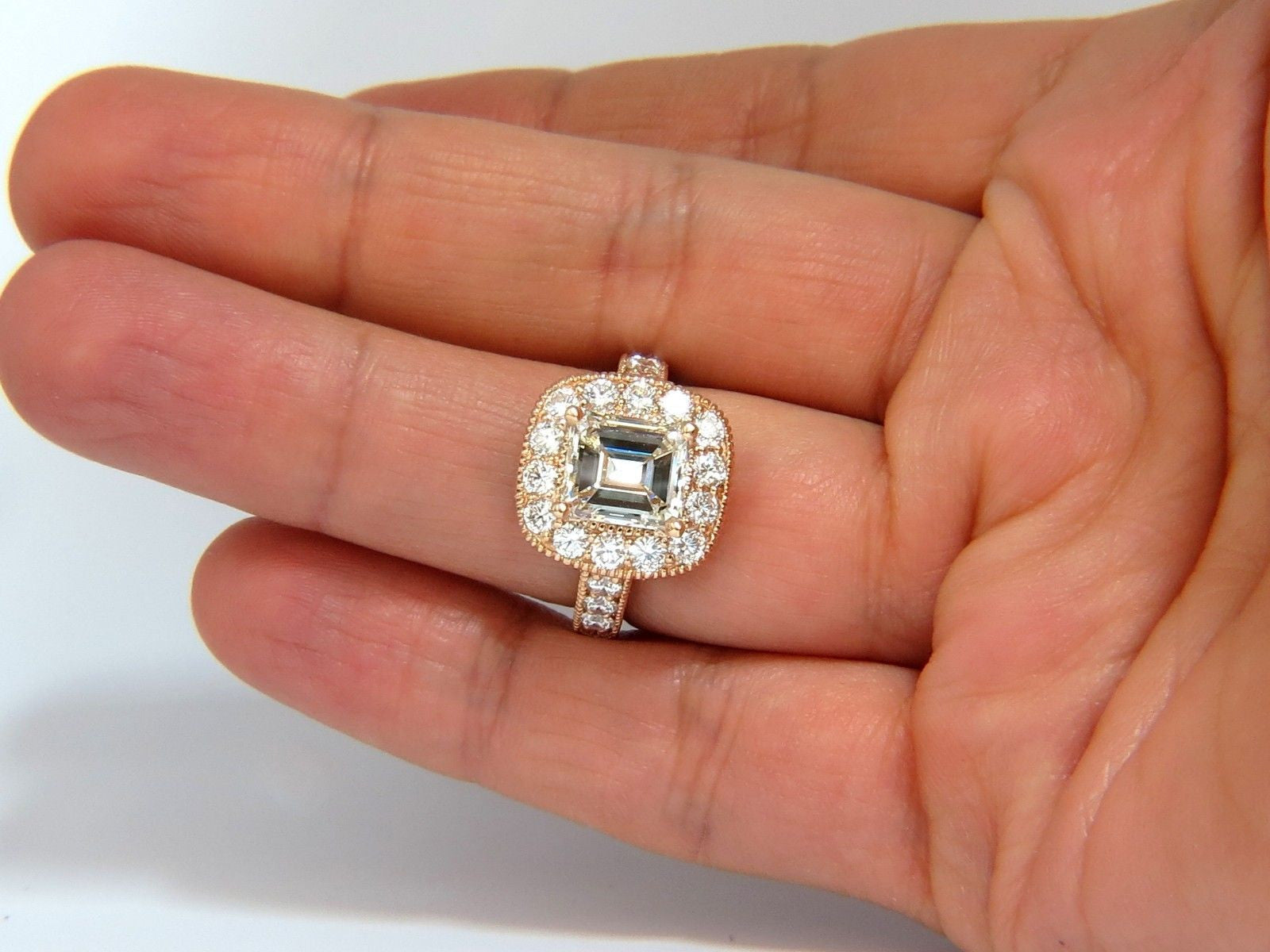 5.37CT GIA Certified Emerald Cut Diamond Ring in 18K Gold - Halo Cluster Bridal Wedding & Anniversary Jewelry Gift for Her - Perfect for Engagement, Proposal, and Special Occasions