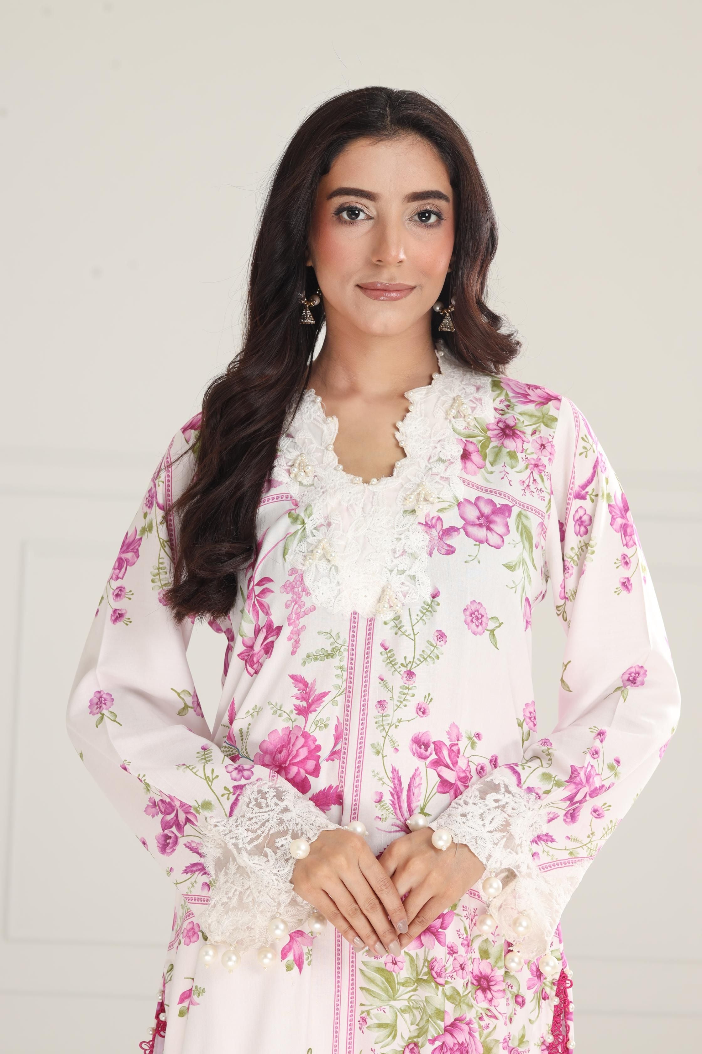 Sana Safinaz Muzlin Winter Stitched Suits Collection 2024 - Premium Pakistani Formal Wear for Women | Perfect for Weddings, Parties & Special Occasions
